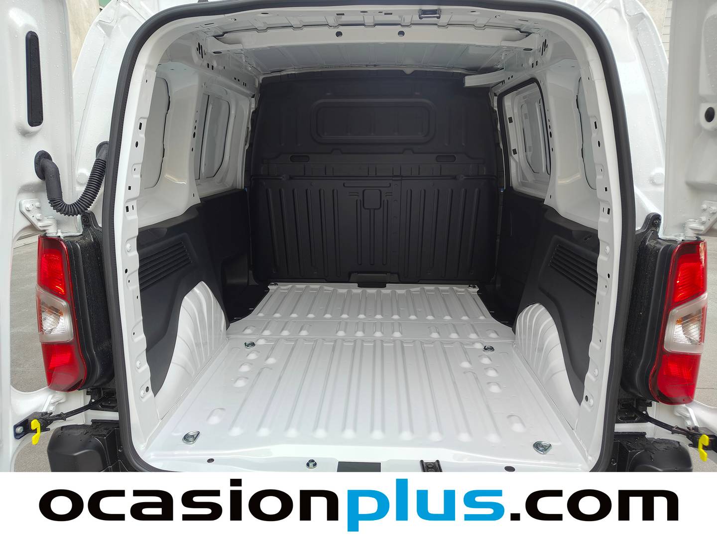 Foto asientos traseros Fiat Doblò Fiat Dobló Furgon Furgón BlueHDi 100 M (100 CV)