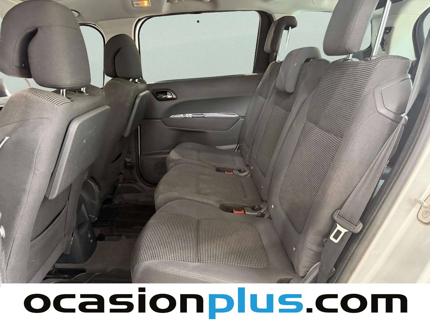 Foto asientos traseros Peugeot 5008 Peugeot 5008 1.6 HDI Allure FAP (115 CV)