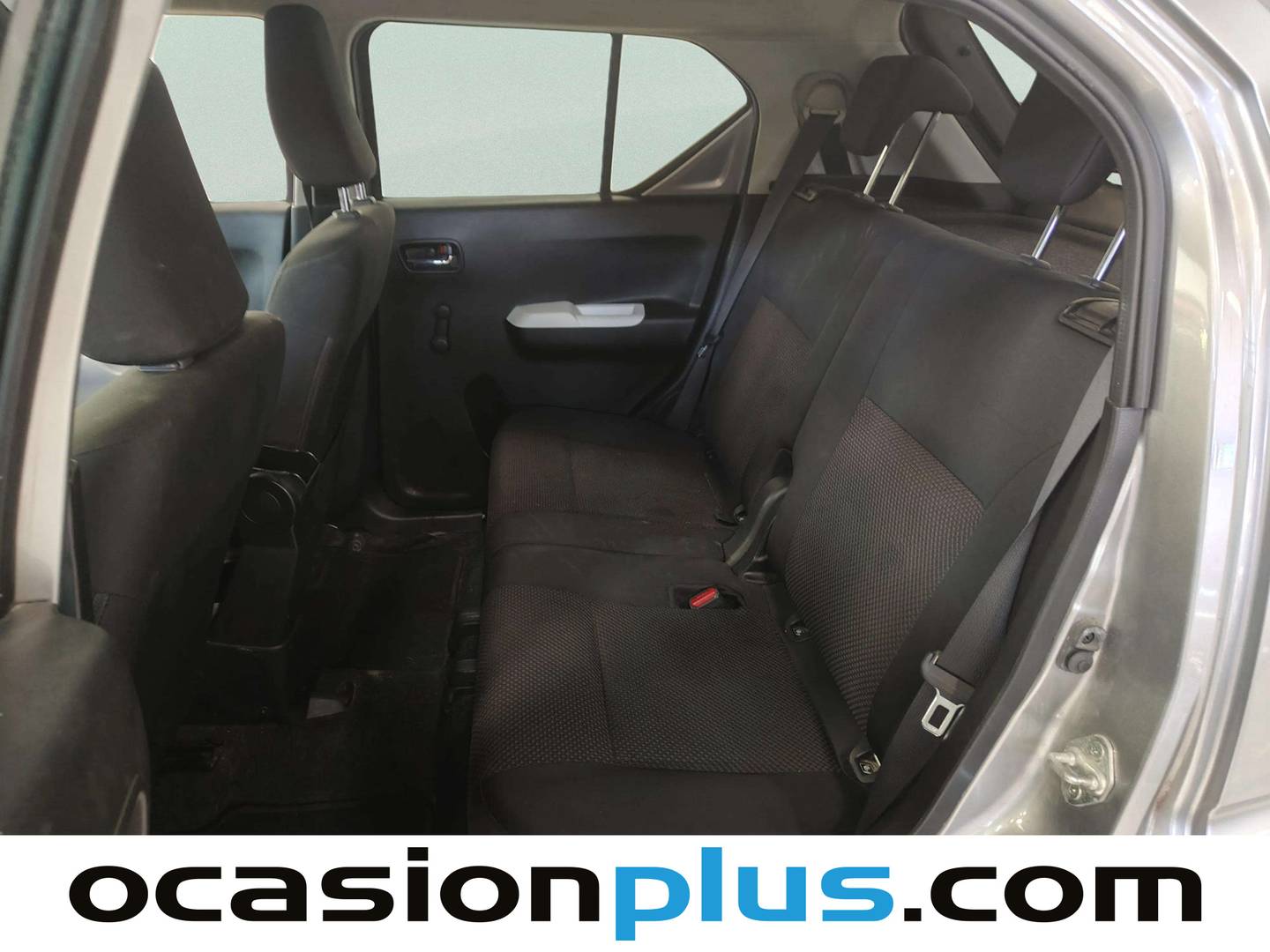 Foto asientos traseros Suzuki Ignis Suzuki Ignis 1.2 GLE (90 CV)