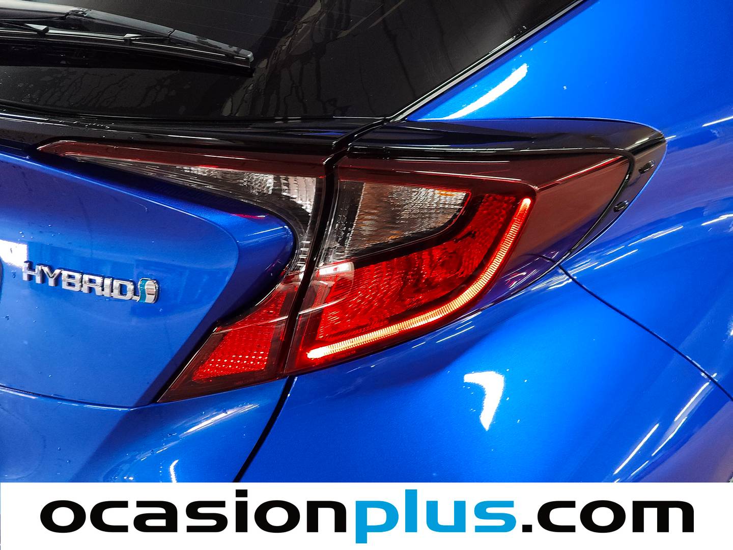 Foto Toyota C-HR Toyota C-HR 1.8 125H Advance (122 CV)