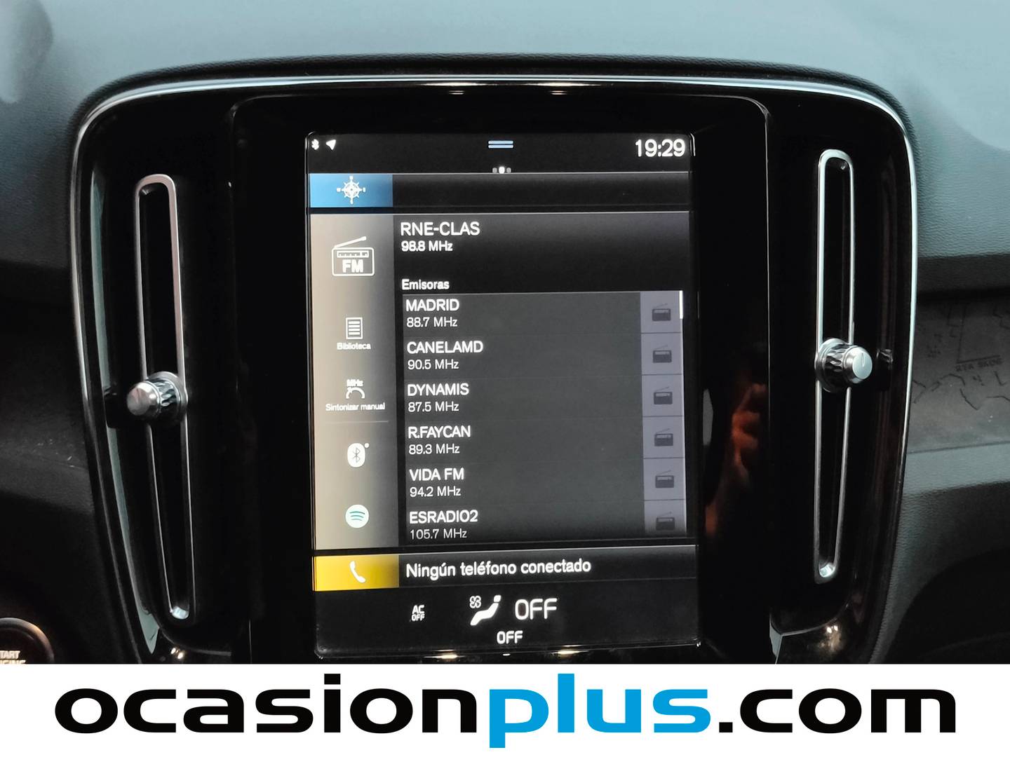 Foto Volvo XC40 Volvo XC40 D3 Momentum Auto (150 CV)