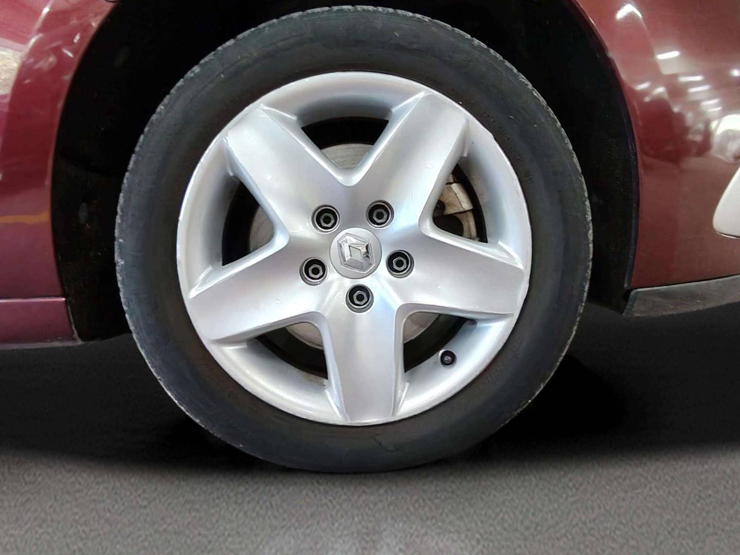 Acabados Renault Scénic Renault Scenic Expression 1.6 (110 CV)