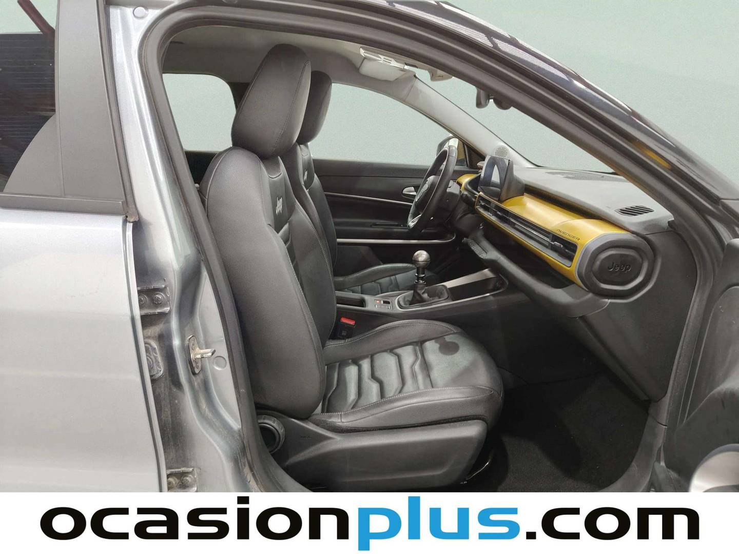 Foto Jeep Avenger Jeep Avenger 1.2 G Summit (100 CV)