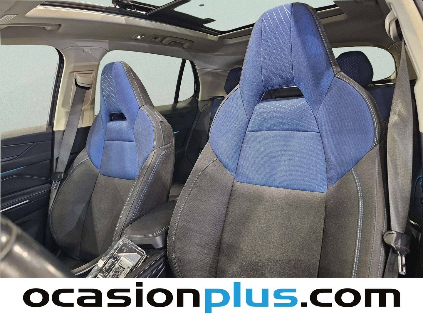 Extras y acabados del Lynk & Co 01 Lynk & Co 01 1.5 PHEV 6.6kW (261 CV)