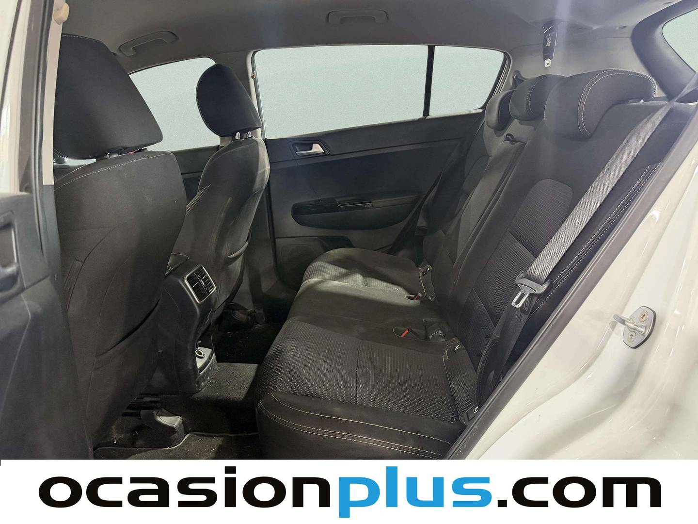 Foto asientos traseros KIA Sportage KIA Sportage 1.6 CRDi Drive 4x2 (115 CV)