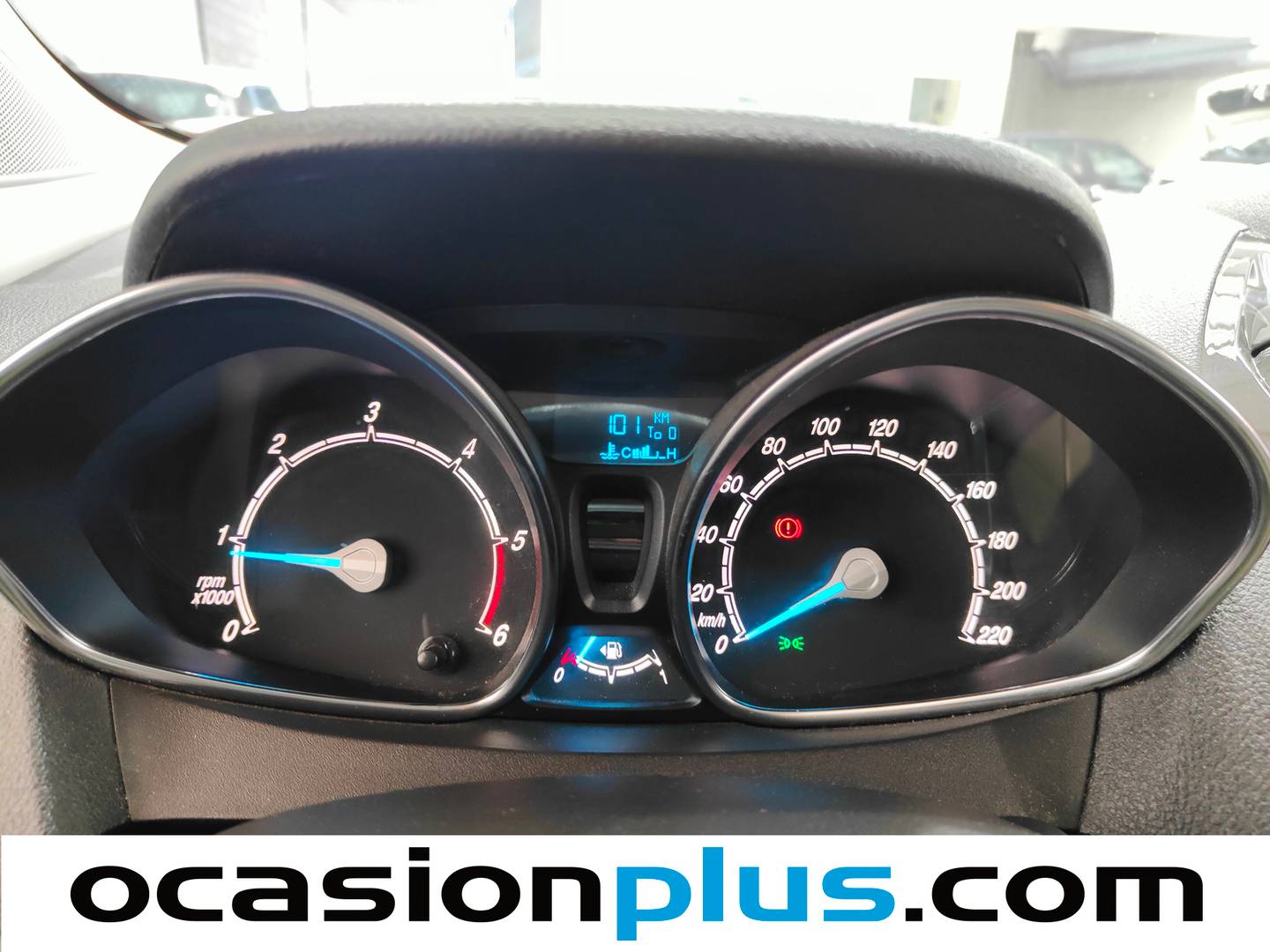 Ford Tourneo Courier Ford Tourneo Courier 1.5 TDCi Titanium (100 CV) de segunda mano
