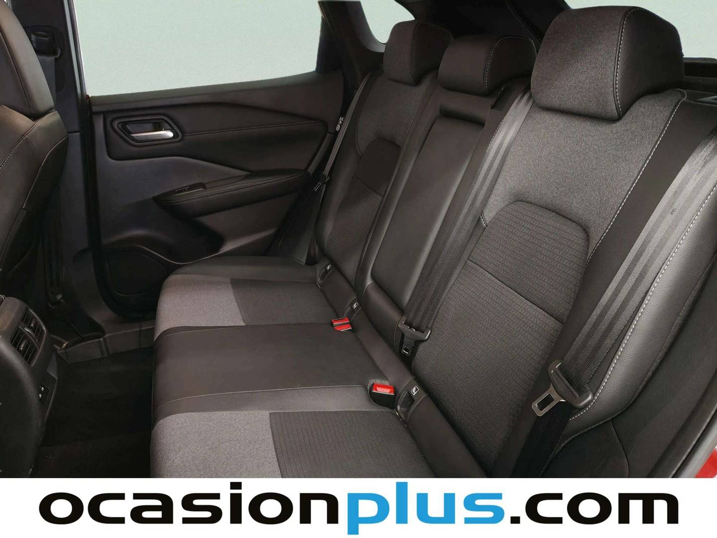 Foto asientos traseros Nissan QASHQAI Nissan Qashqai DIG-T 160 N-Connecta 4x2 CVT (158 CV)