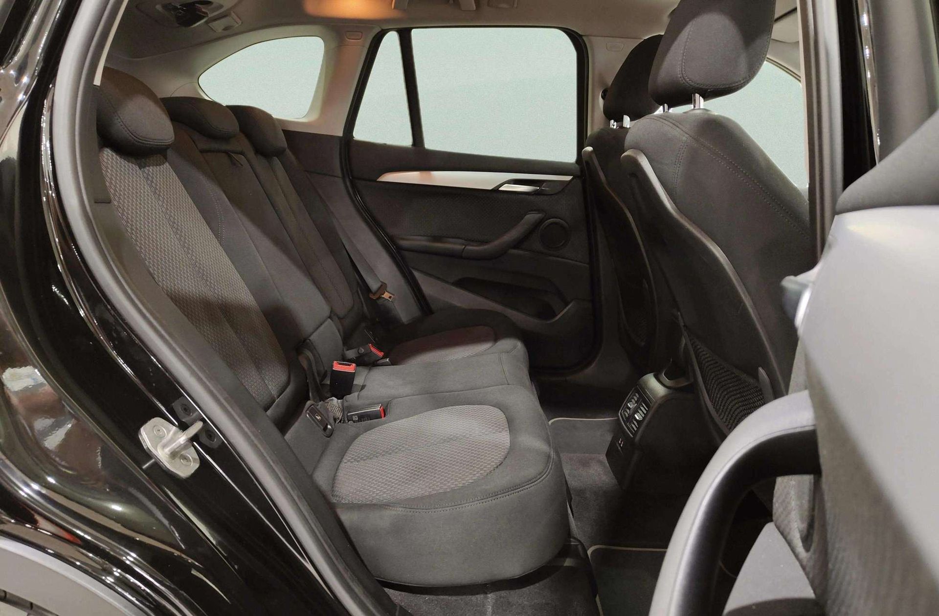BMW X1 sDrive18i - foto 21