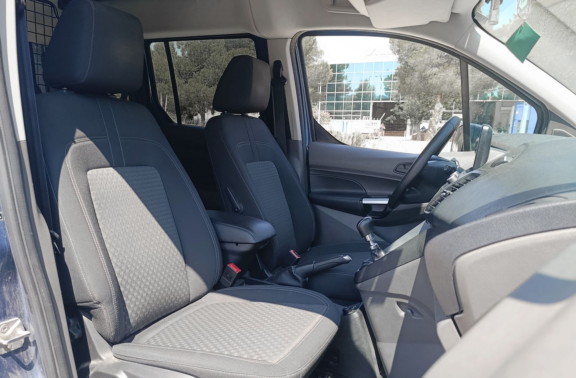 Ford Transit Connect Kombi 1.5 TDCi Trend 220 L1 - foto 18