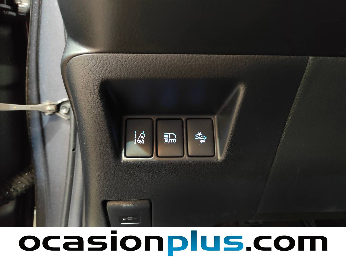 Equipamiento del Toyota Yaris Toyota Yaris 1.0 Active  (69 CV)