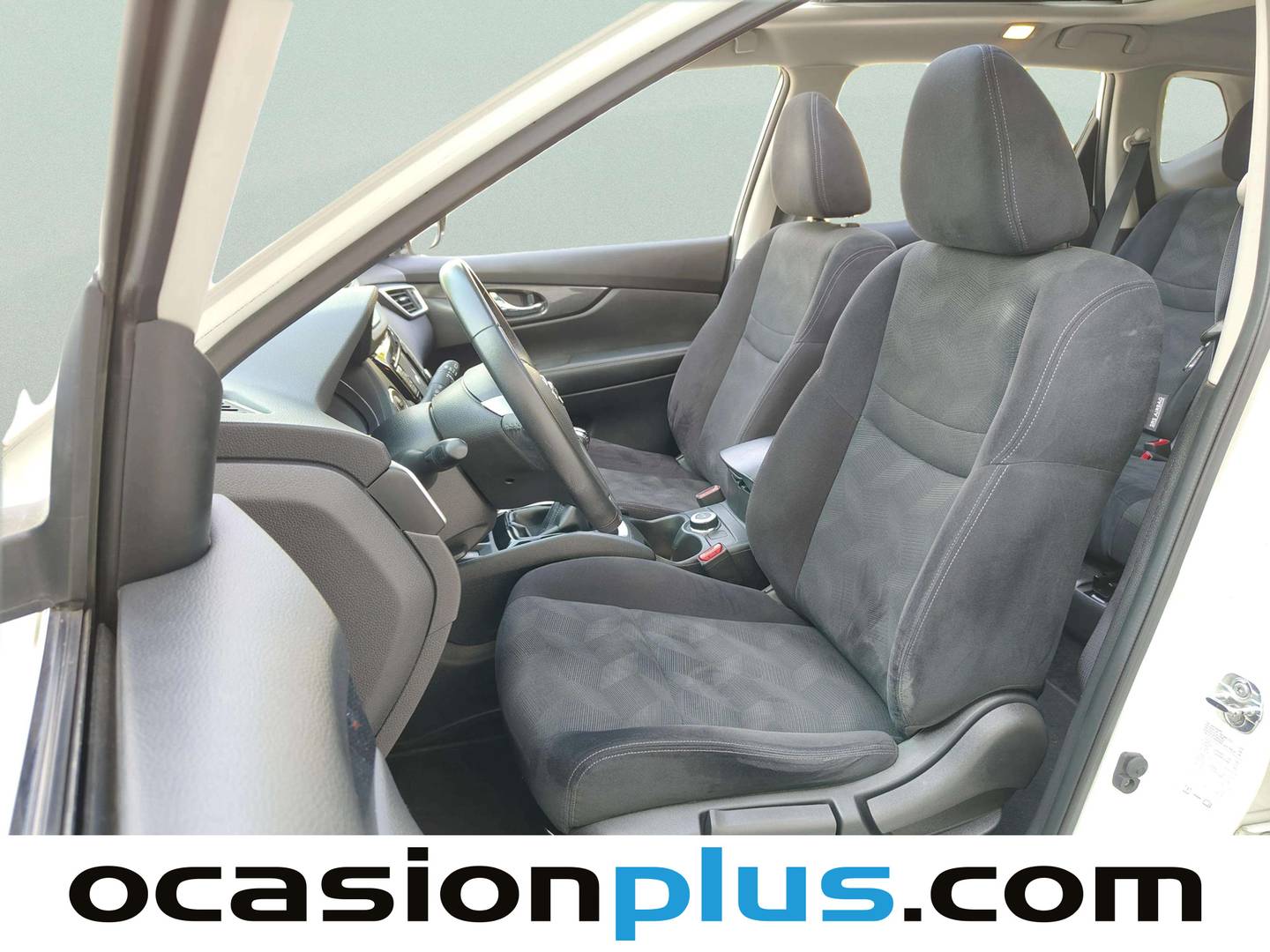 Foto asientos delanteros Nissan X-TRAIL Nissan X-Trail 1.6 dCi N-Connecta 4x4-i (130 CV)