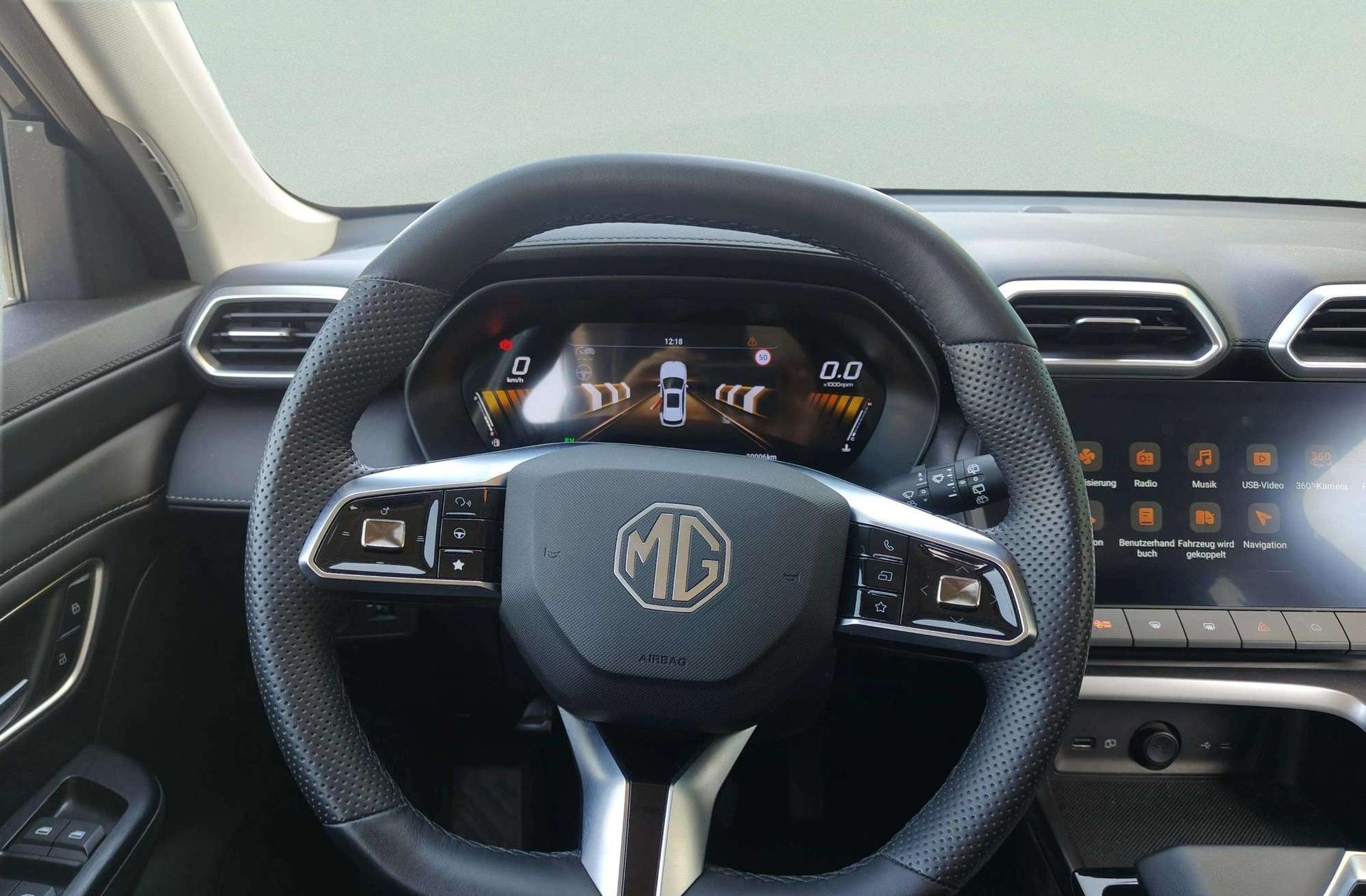 MG ZS 1.5 Hybrid+ Luxury - foto 26