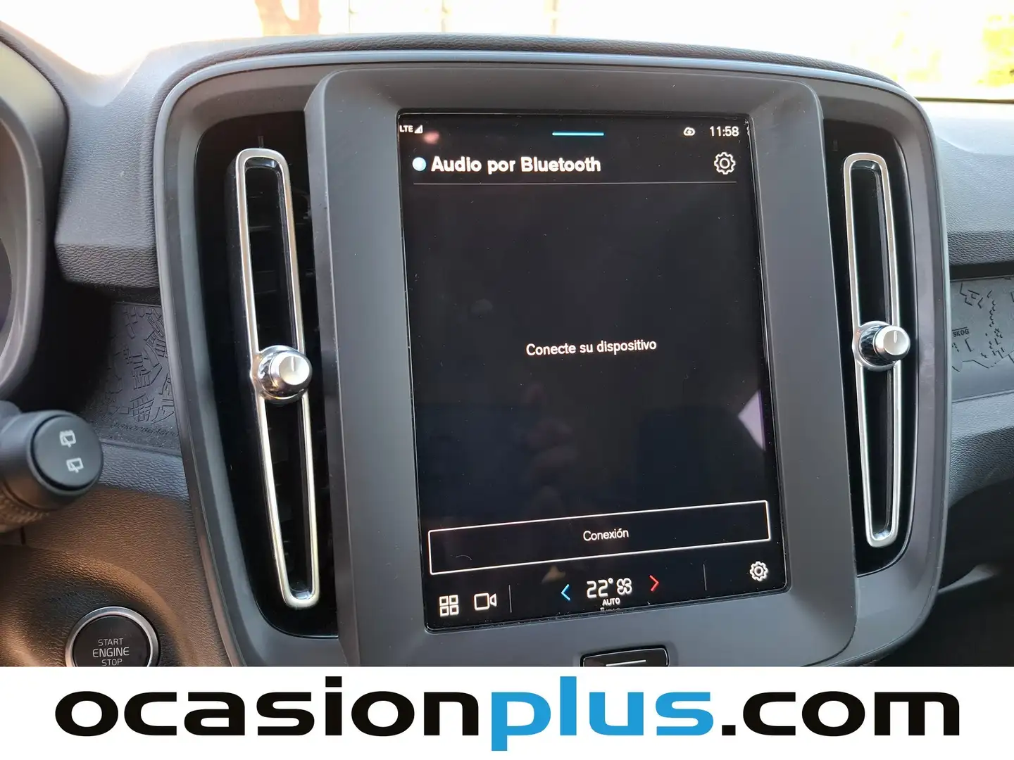 Foto Volvo XC40 Volvo XC40 B3 G Essential Auto (163 CV)