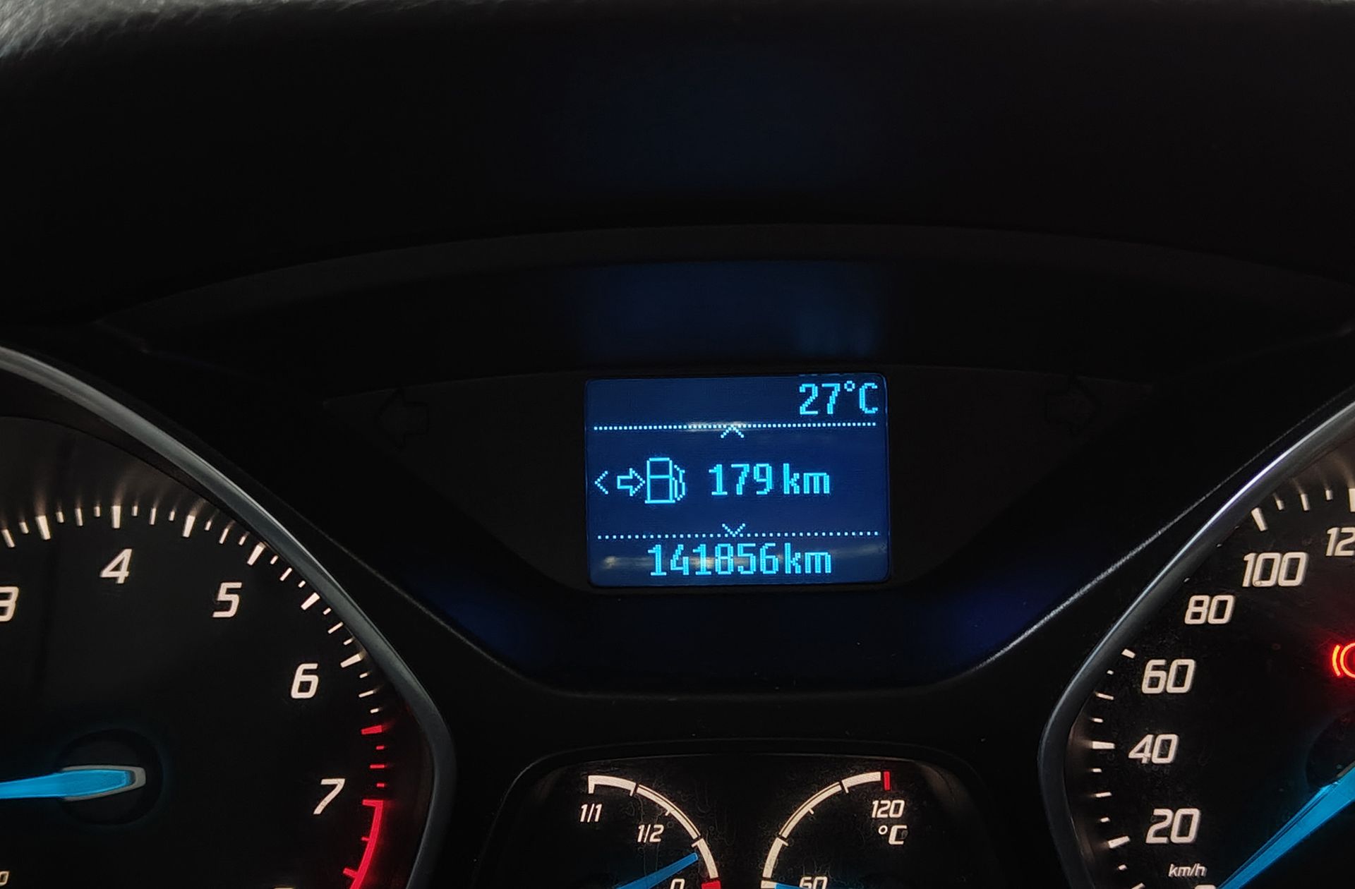 Ford Focus 1.0 EcoBoost Trend - foto 7