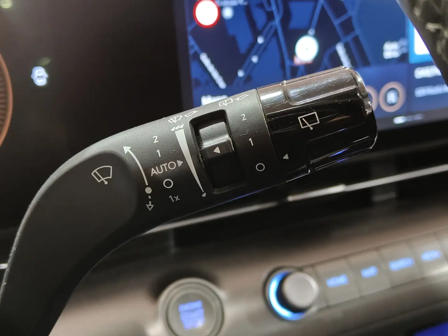 Foto Hyundai Kona Hyundai Kona 1.0 TGDi Maxx 4x2 DCT (120 CV)