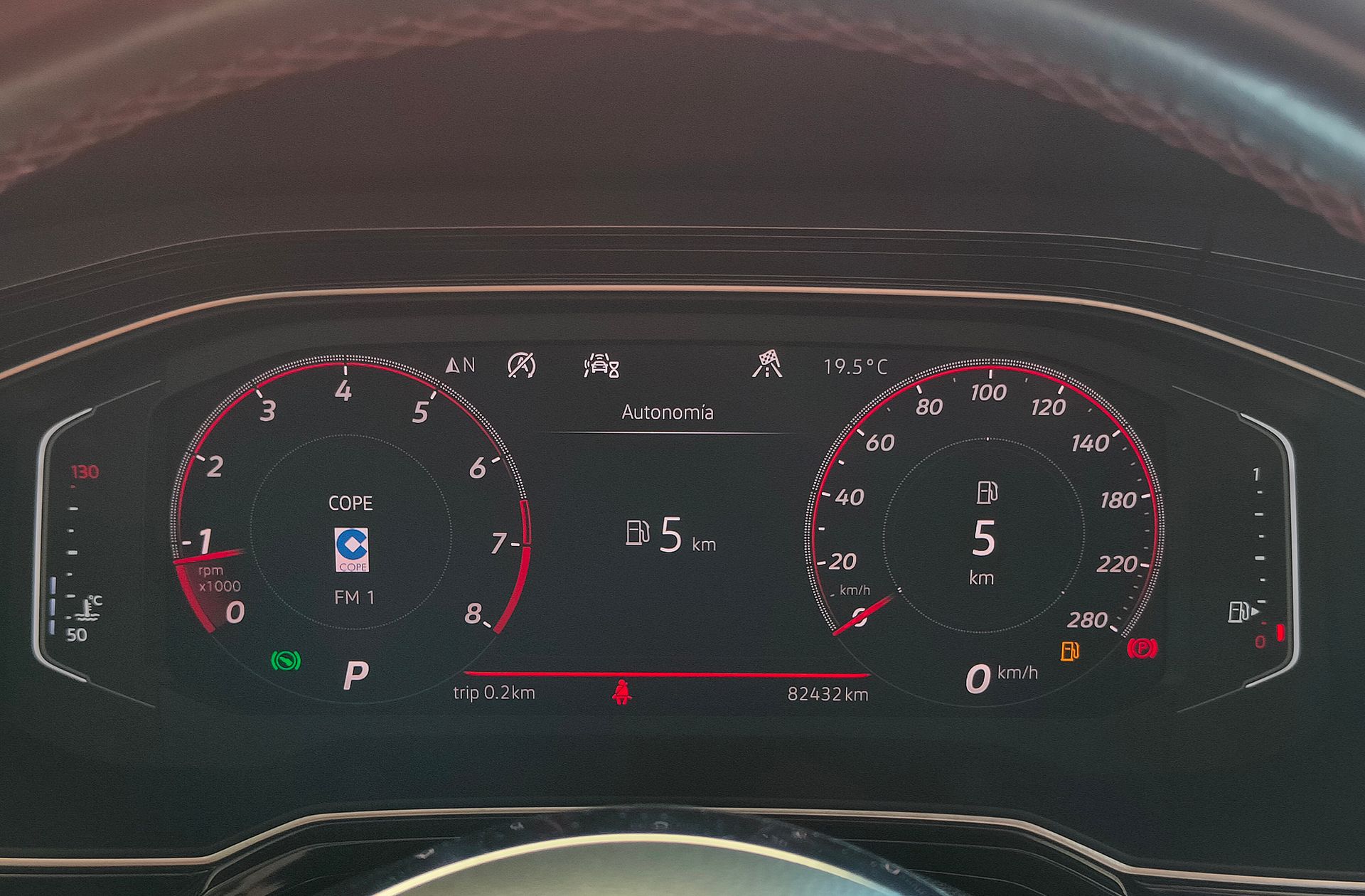 Volkswagen Polo GTI 2.0 TSI DSG - foto 23