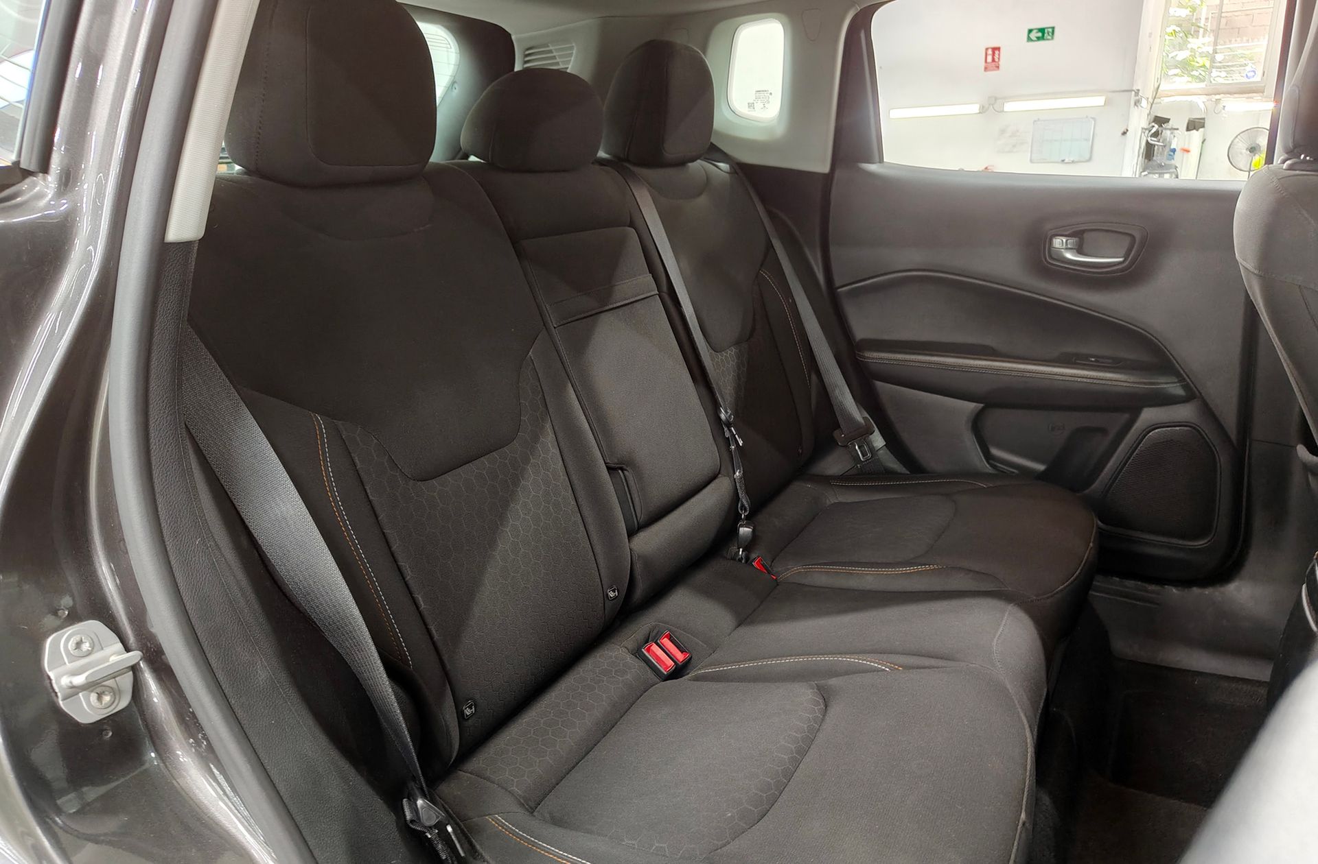 Jeep Compass 1.6 MultiJet Longitude 4x2 - foto 14