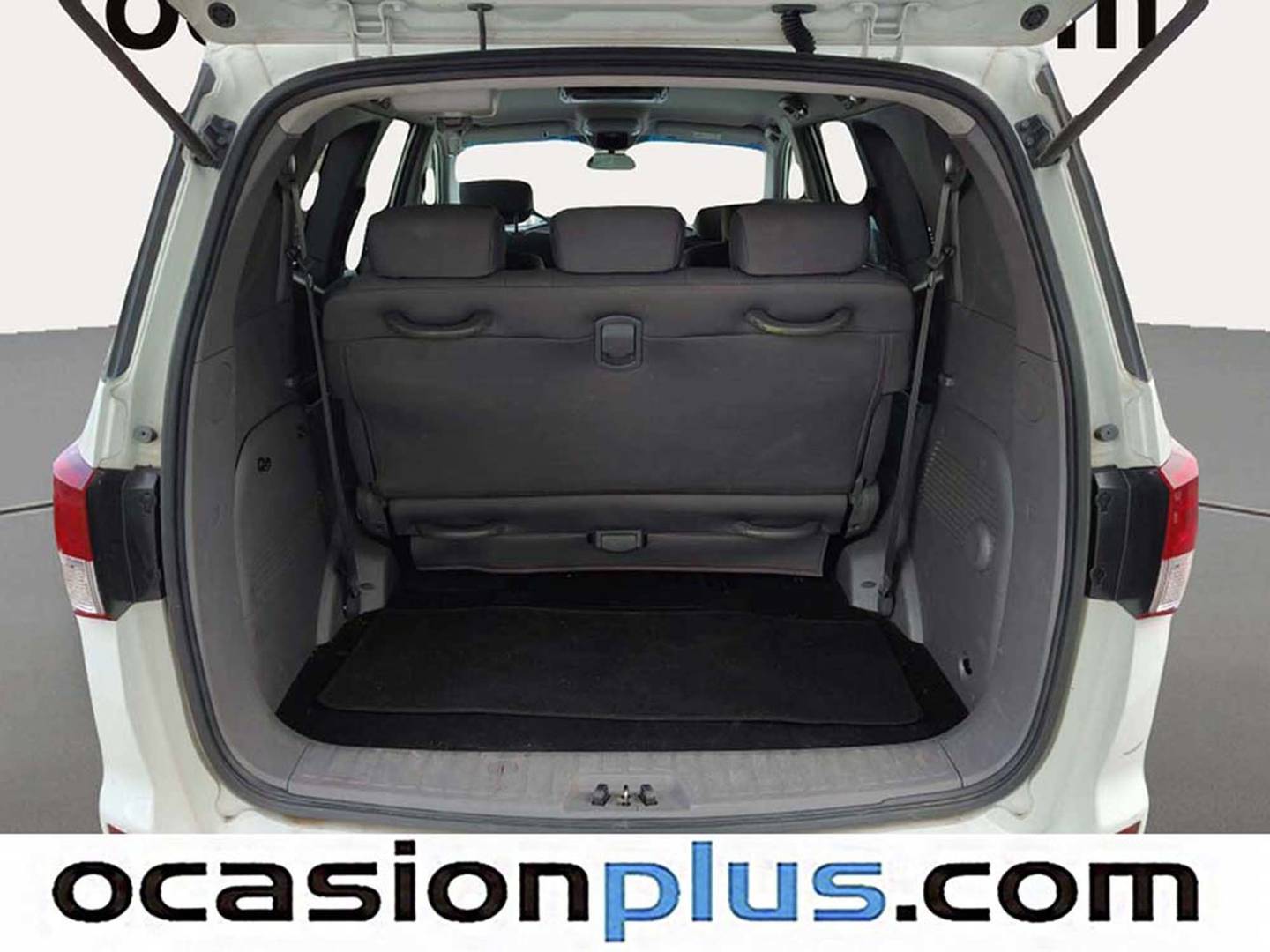 Fotos maletero SsangYong Rodius Ssangyong Rodius D22T Premium Auto (178 CV)