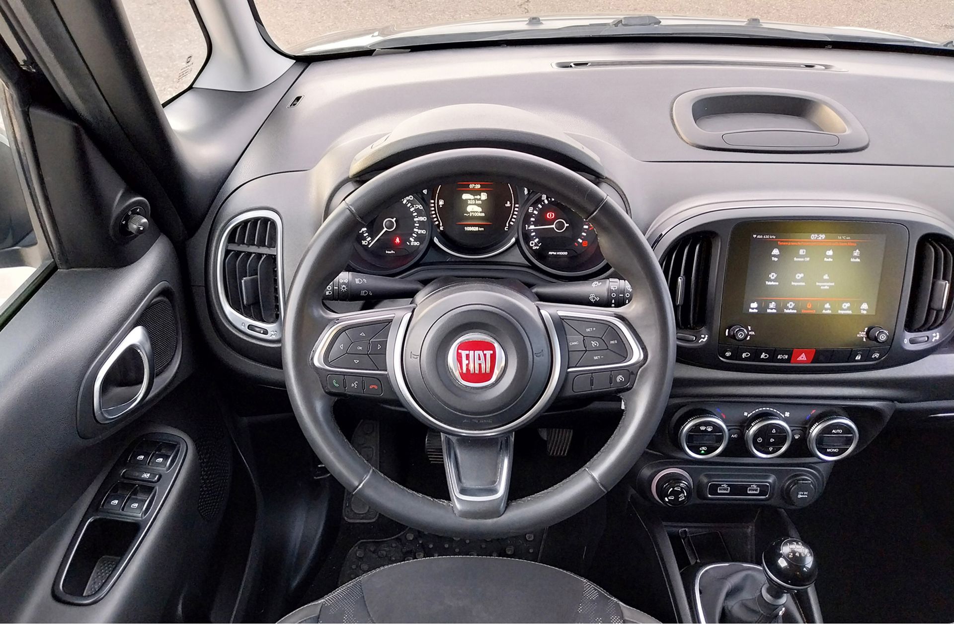 Fiat 500L 1.4 16v Cross - foto 19