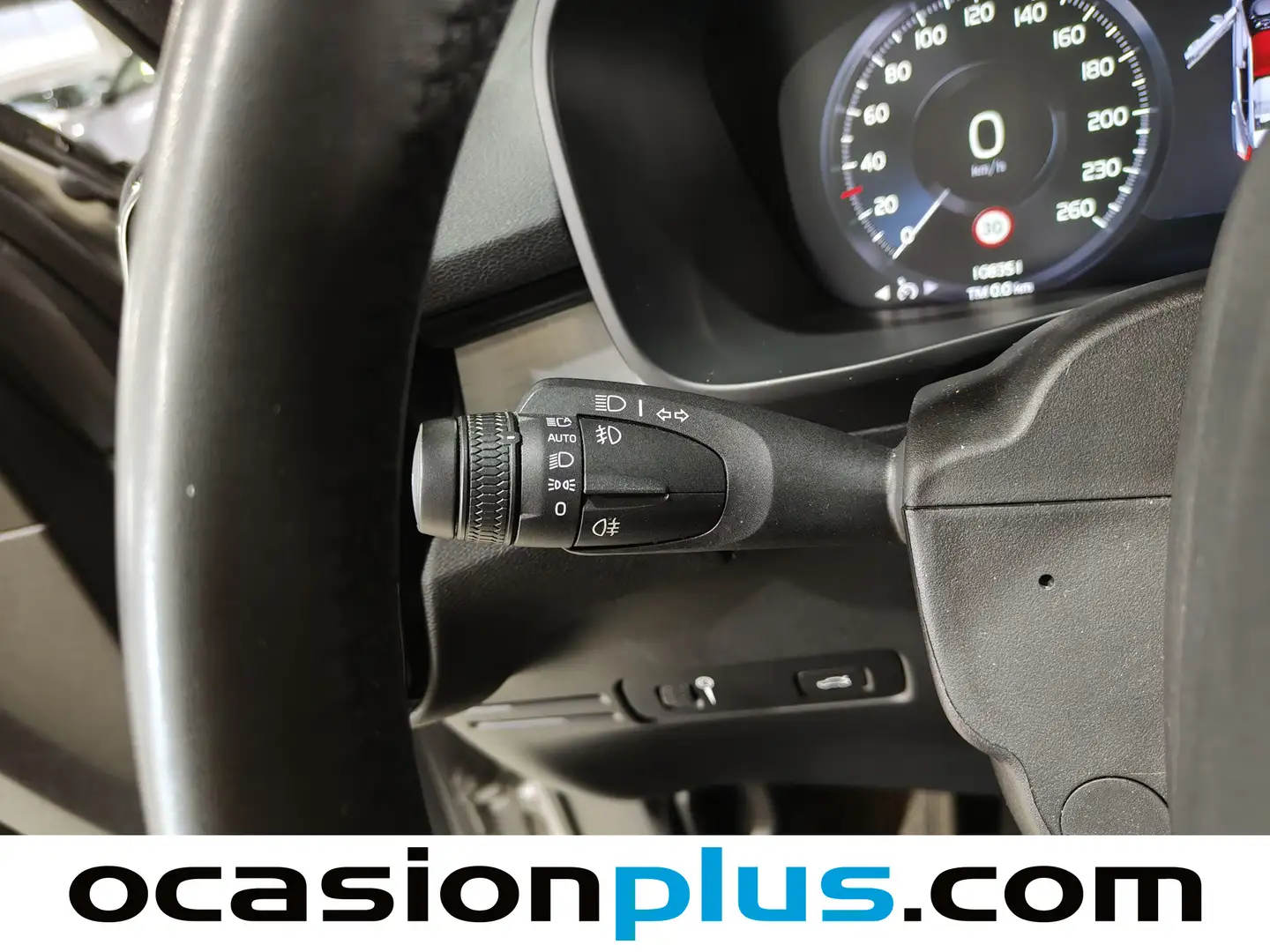 Foto Volvo XC40 Volvo XC40 T2 Core Auto (129 CV)