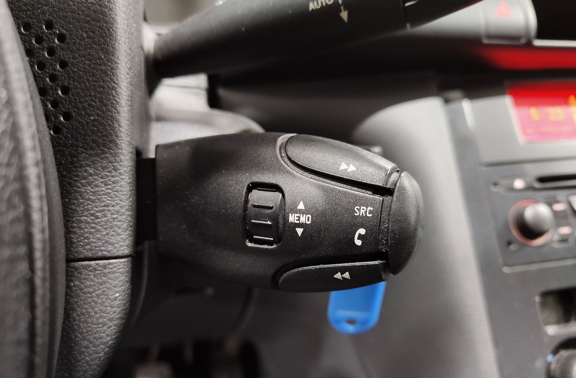 Peugeot 3008 1.6 HDi FAP Premium - foto 28