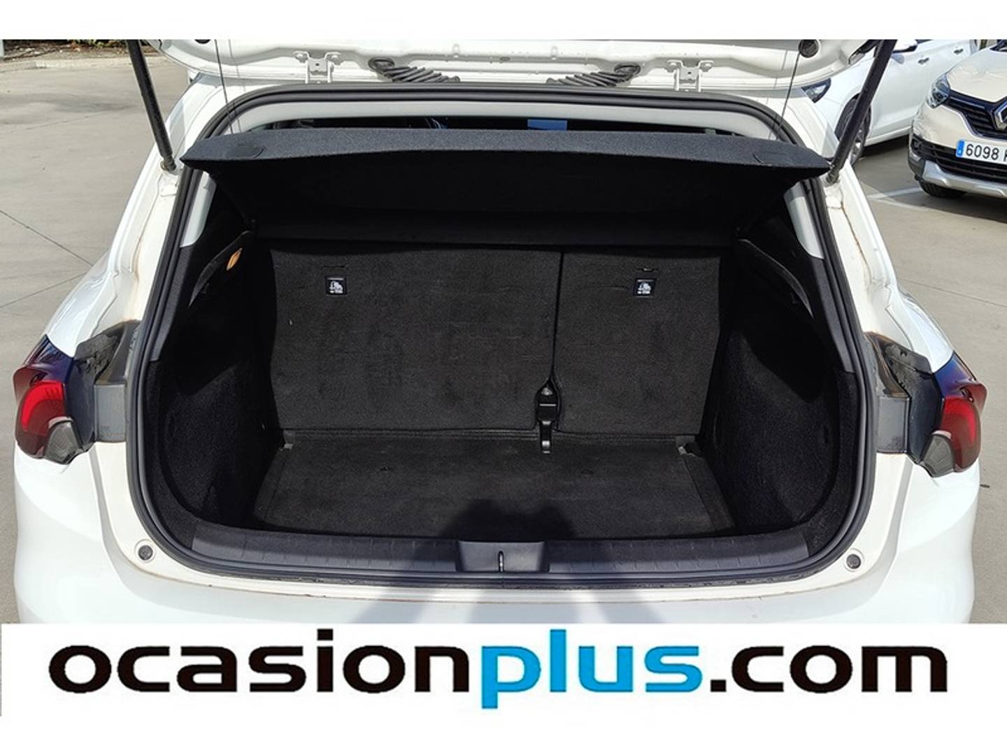 Foto Fiat Tipo Fiat Tipo 1.5 Hybrid Red DCT (130 CV)