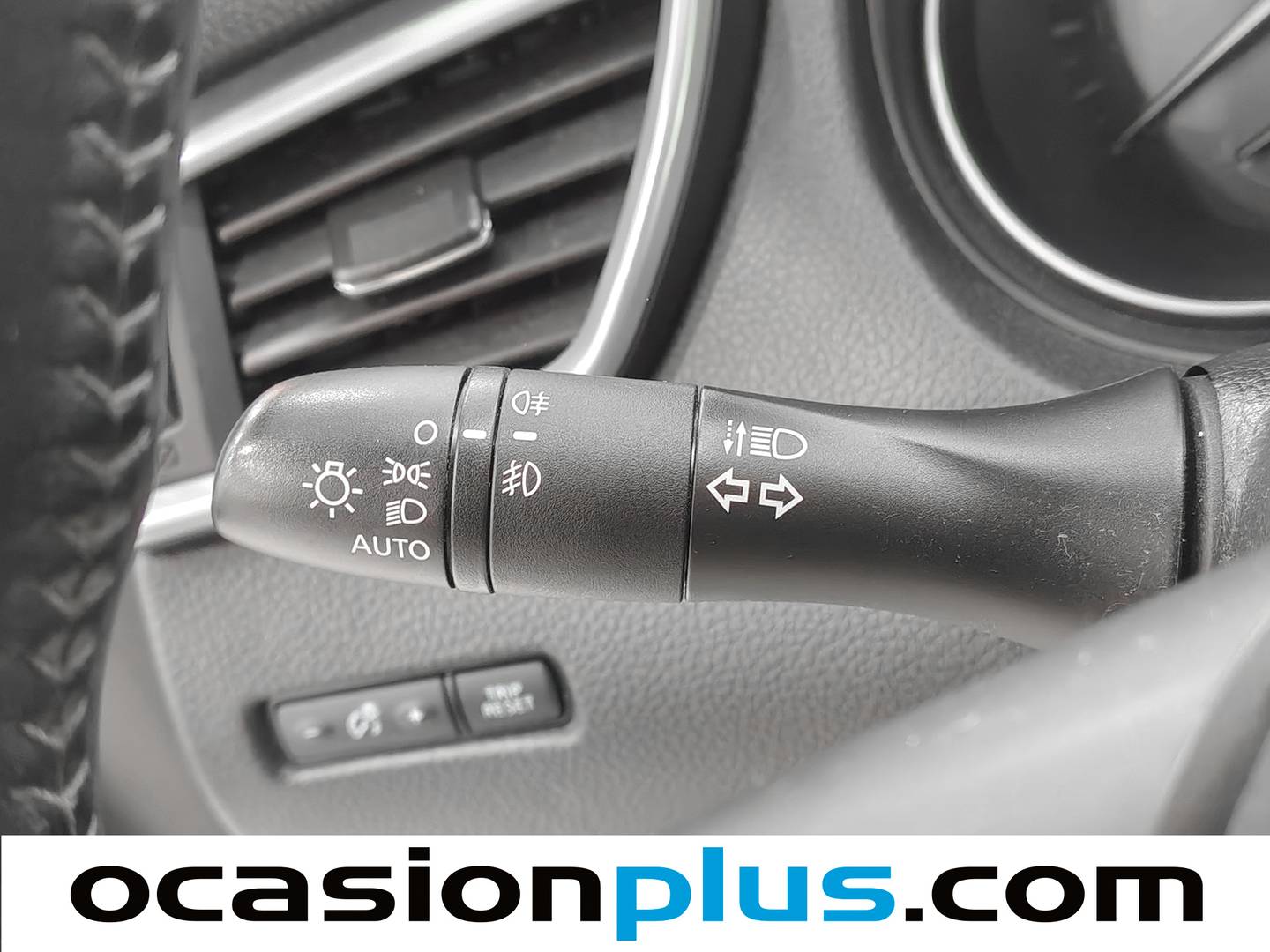 Equipamiento del Nissan QASHQAI Nissan Qashqai DIG-T 140 N-Connecta 4x2 (140 CV)