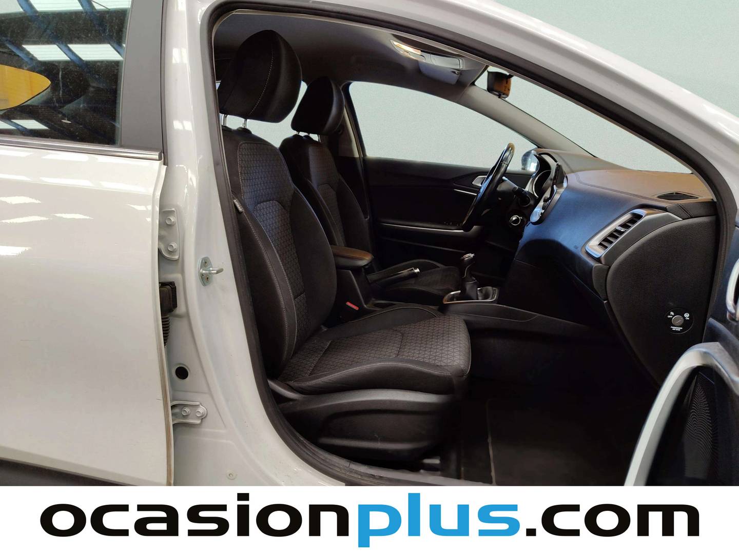 KIA XCeed KIA XCeed 1.0 T-GDi Drive (120 CV) manual