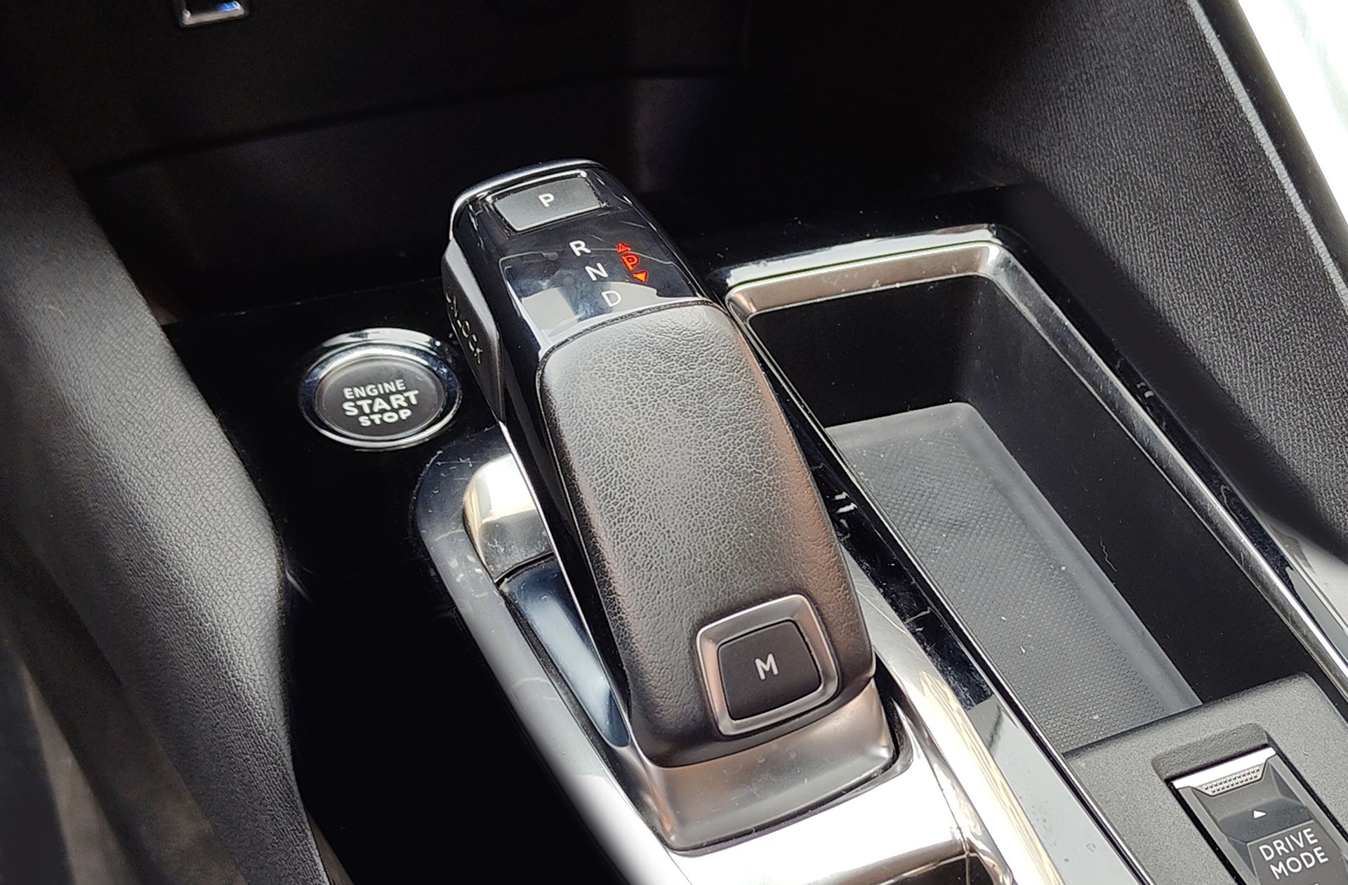 Peugeot 5008 BlueHDi 130 Allure Pack EAT8 7 plazas - foto 5
