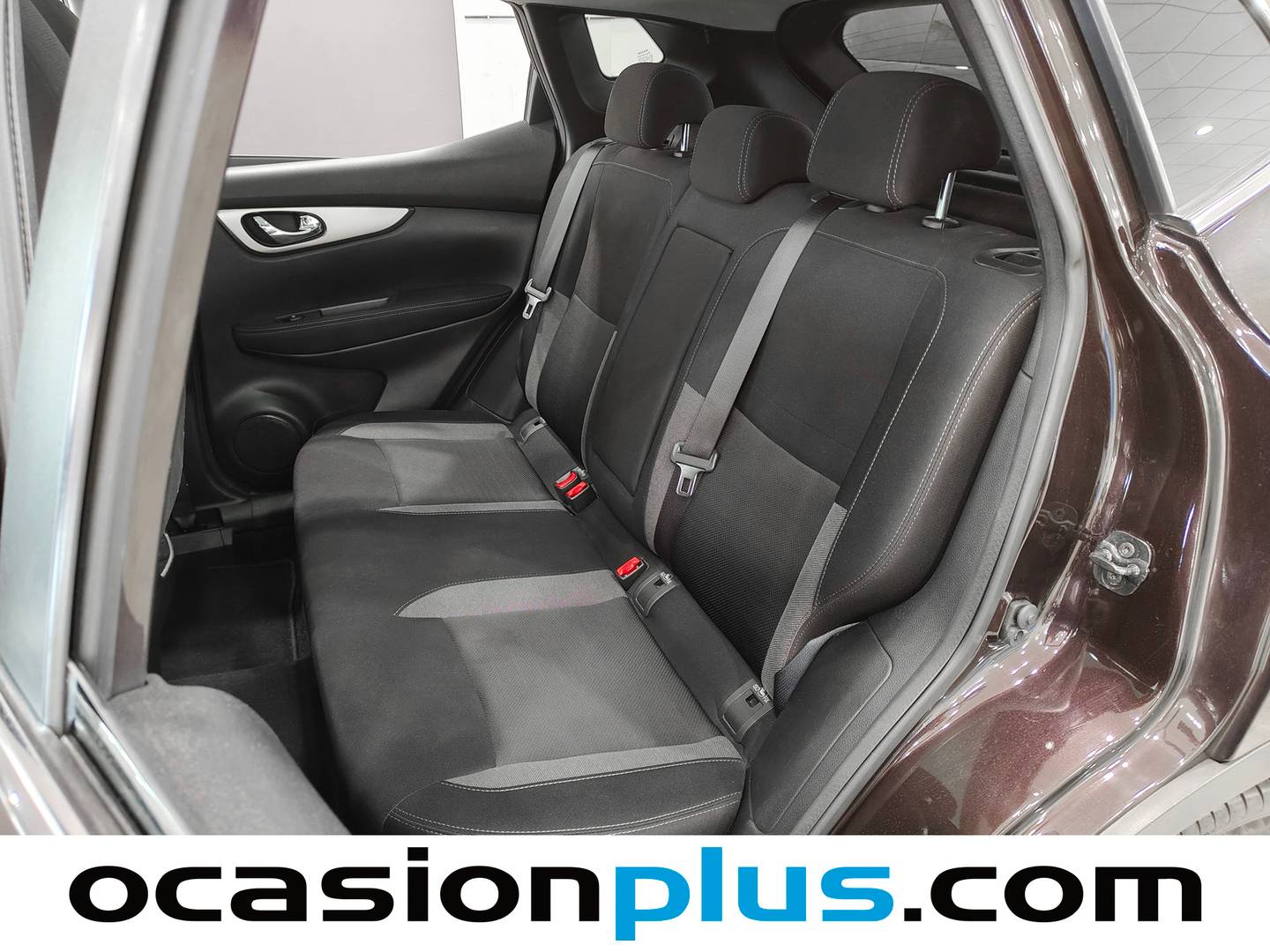 Foto asientos traseros Nissan QASHQAI Nissan Qashqai DIG-T 115 N-Connecta 4x2 (115 CV)
