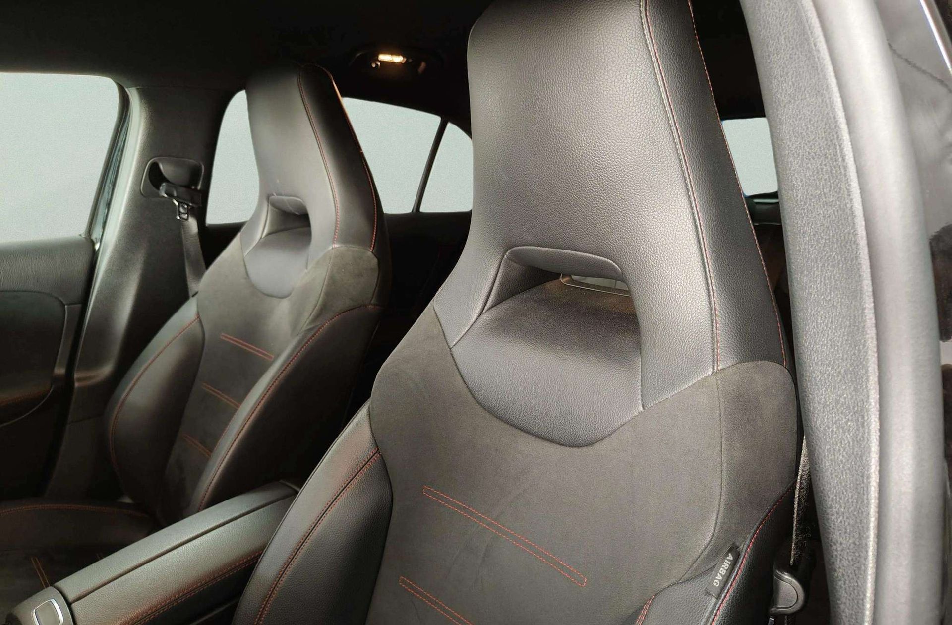 Mercedes-Benz Clase A 200 d Pack AMG - foto 12
