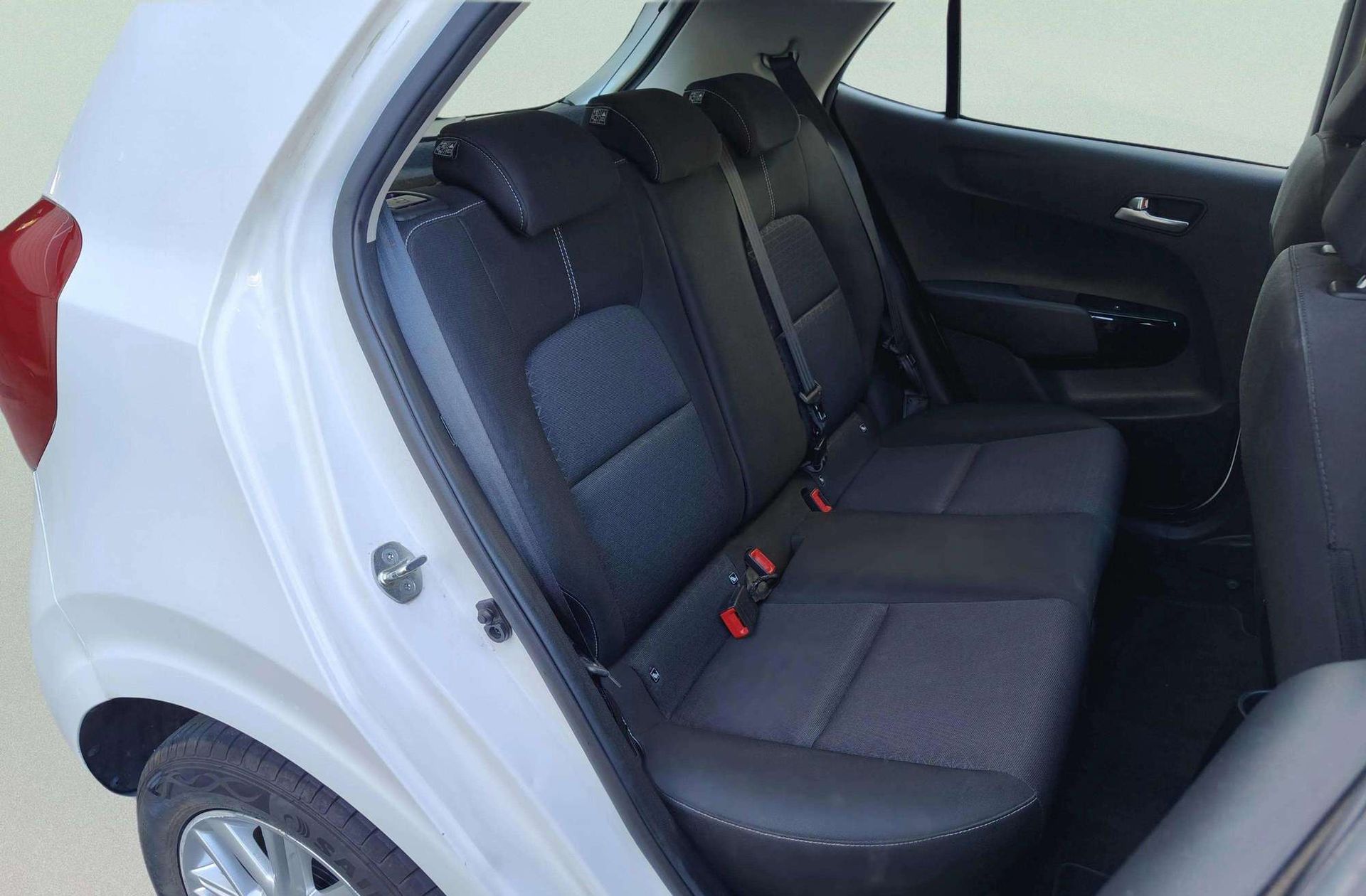 Kia Picanto 1.0 DPi Concept Pack Comfort - foto 13