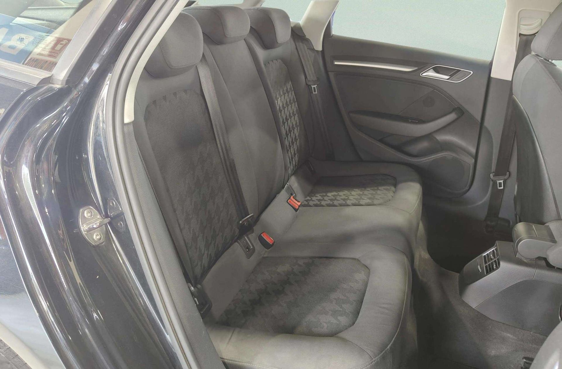 Audi A3 Sportback Adrenalin 1.4 TFSI - foto 17