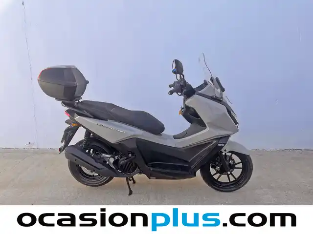 Kymco Sky Town 125 ABS
