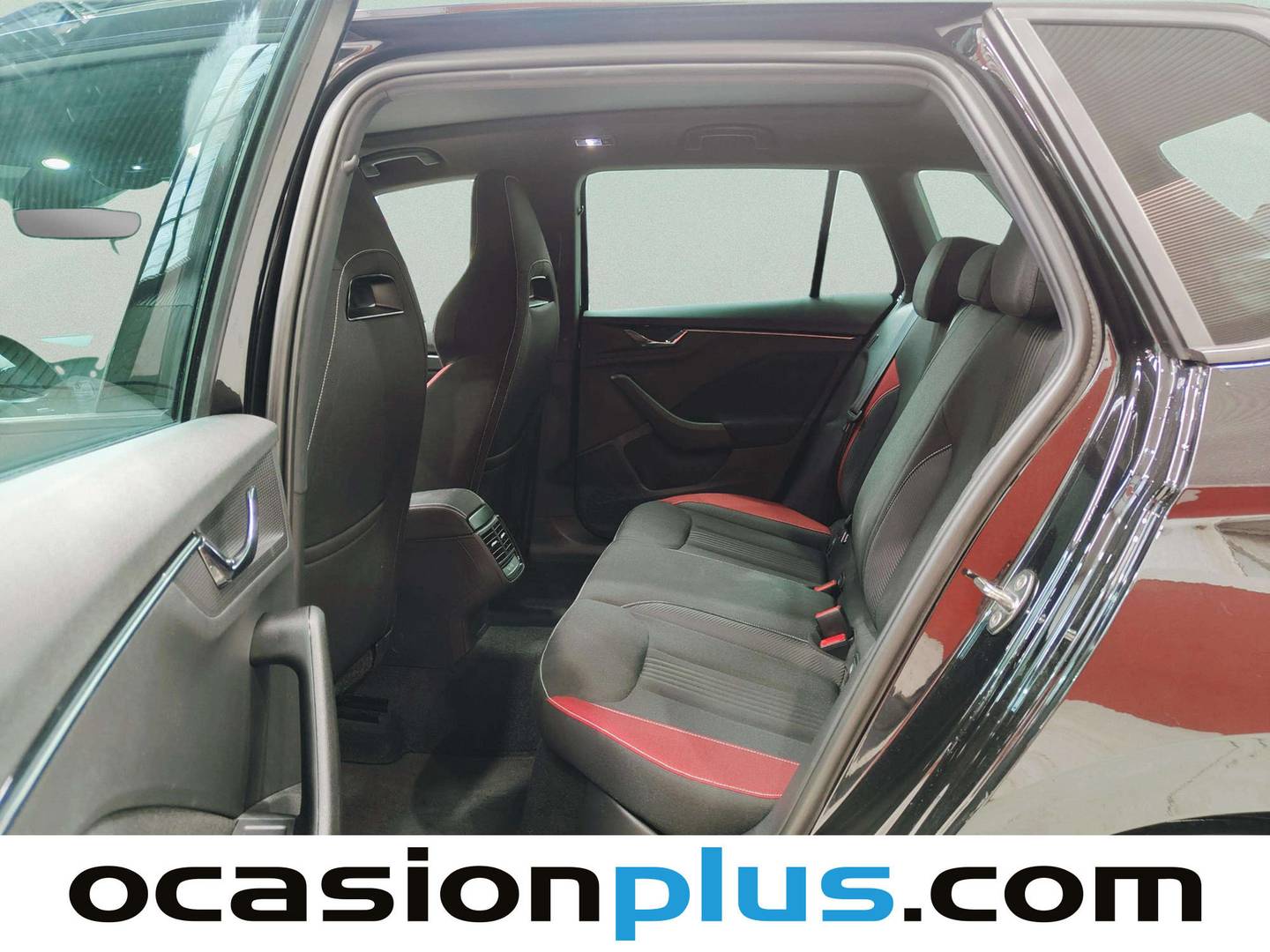 Foto asientos traseros Skoda Kamiq Skoda Kamiq 1.5 TSI Monte Carlo (150 CV)