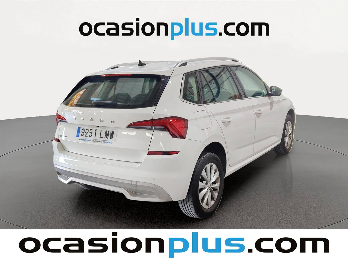 Foto trasera Skoda Kamiq Skoda Kamiq 1.0 TSI Ambition DSG (110 CV) derecha