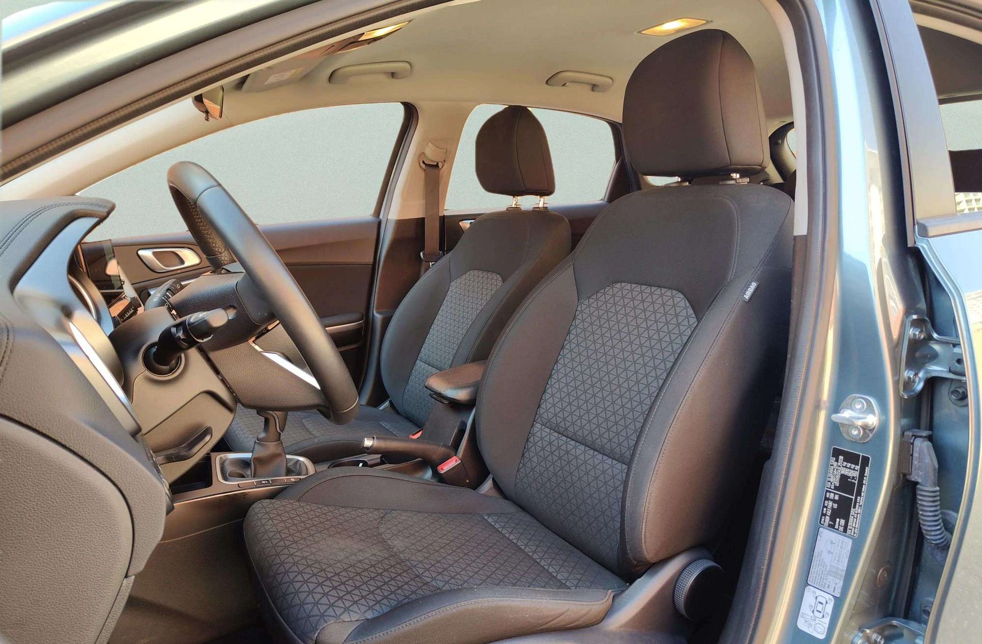Kia Ceed 1.0 T-GDi Concept - foto 11