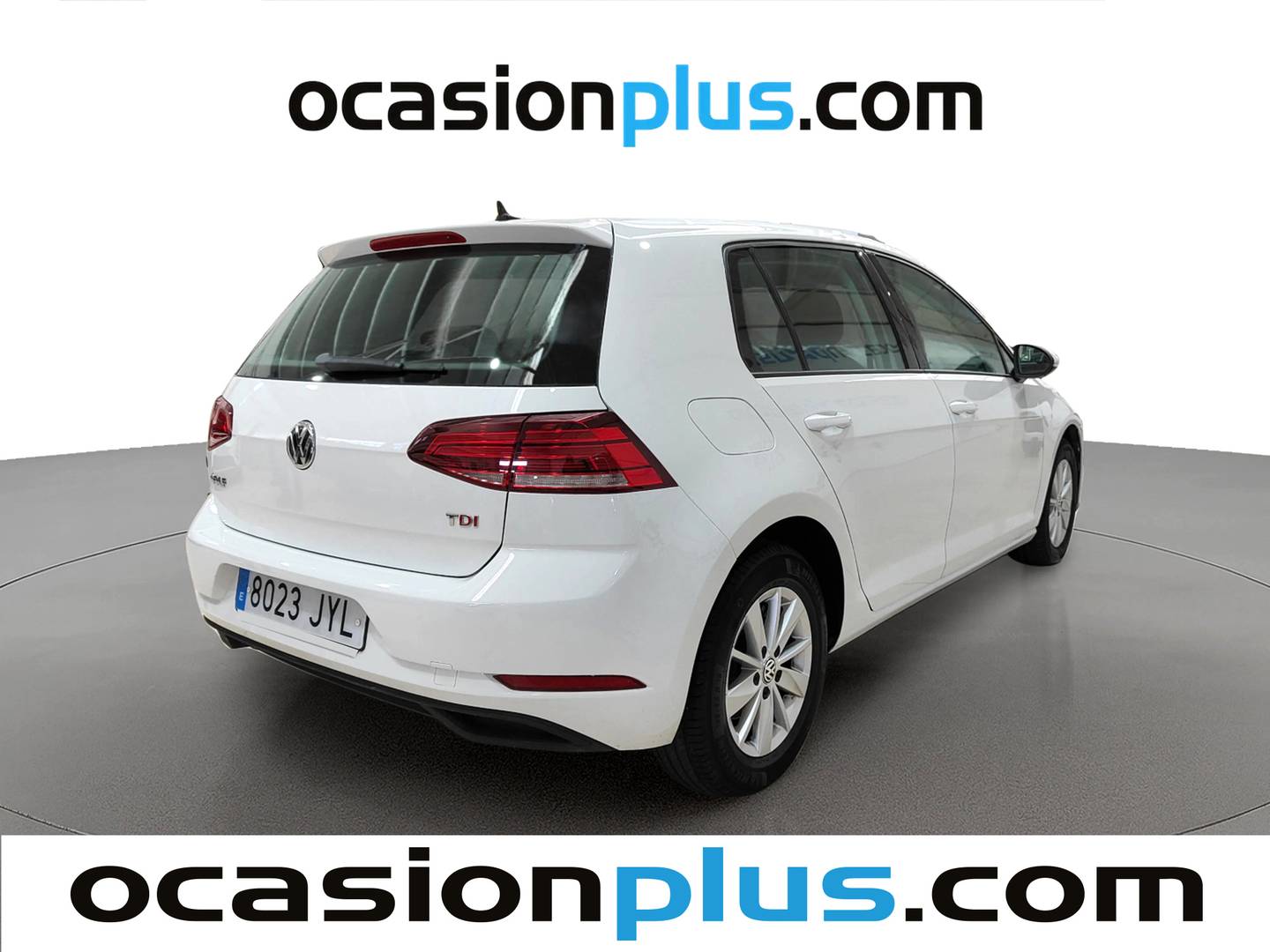 Foto trasera Volkswagen Golf Volkswagen Golf Business 1.6 TDI (115 CV) derecha