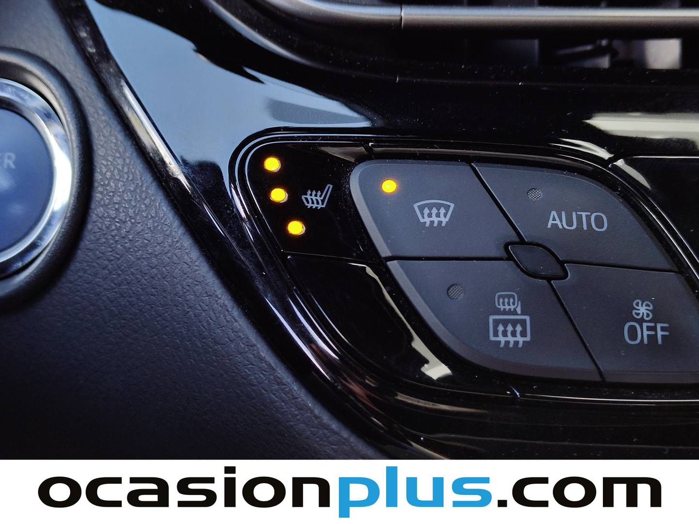 Equipamiento del Toyota C-HR Toyota C-HR 180H Advance (184 CV)