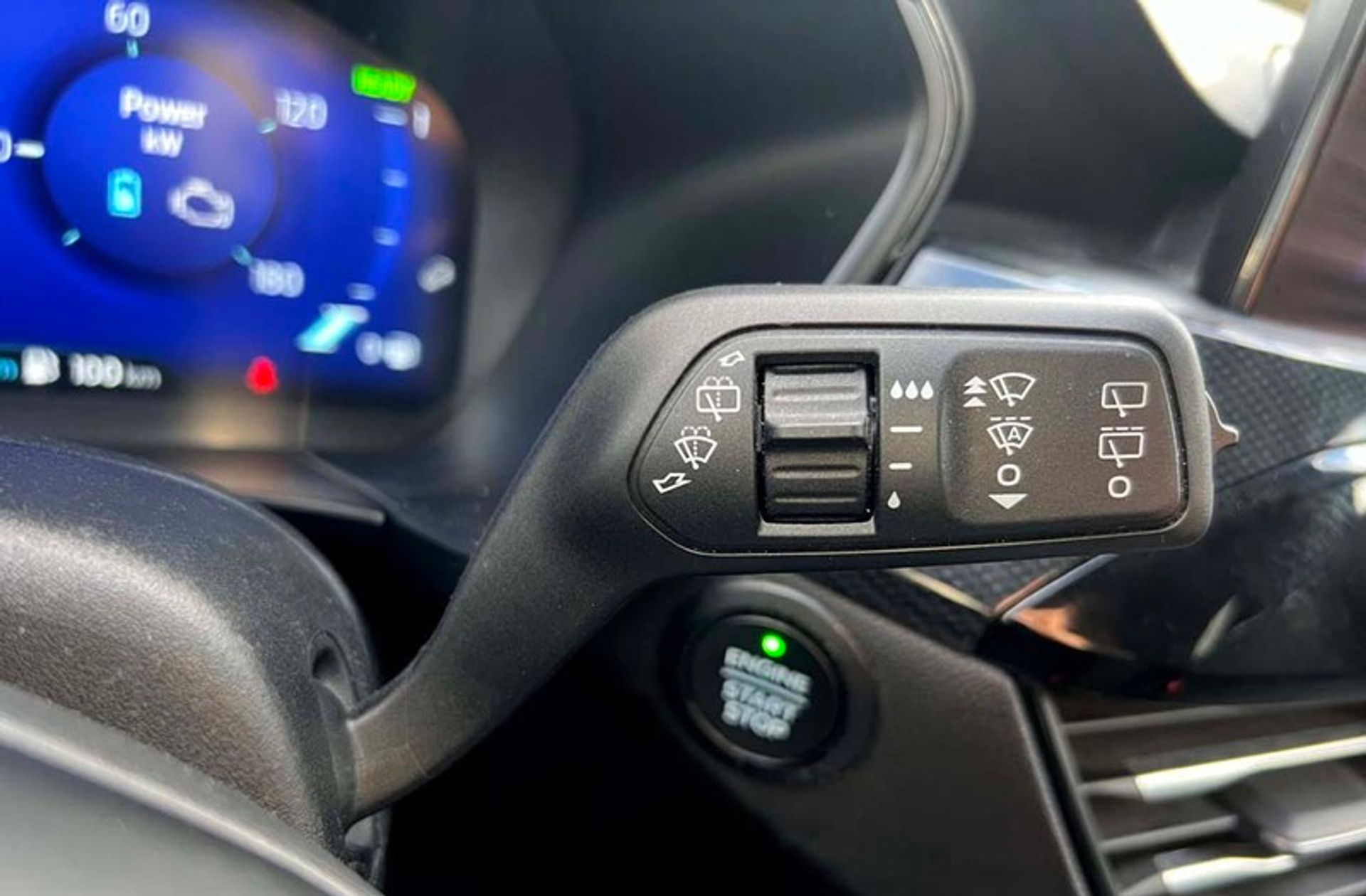 Ford Kuga 2.5 Duratec PHEV ST-Line - foto 26