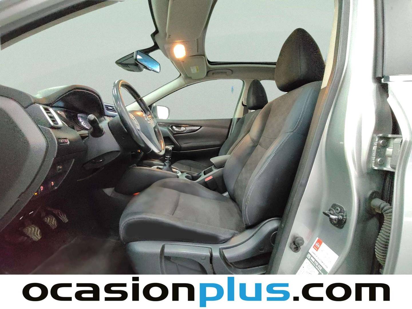 Foto asientos delanteros Nissan QASHQAI Nissan Qashqai 1.5 dCi N-Connecta 4x2 (110 CV)