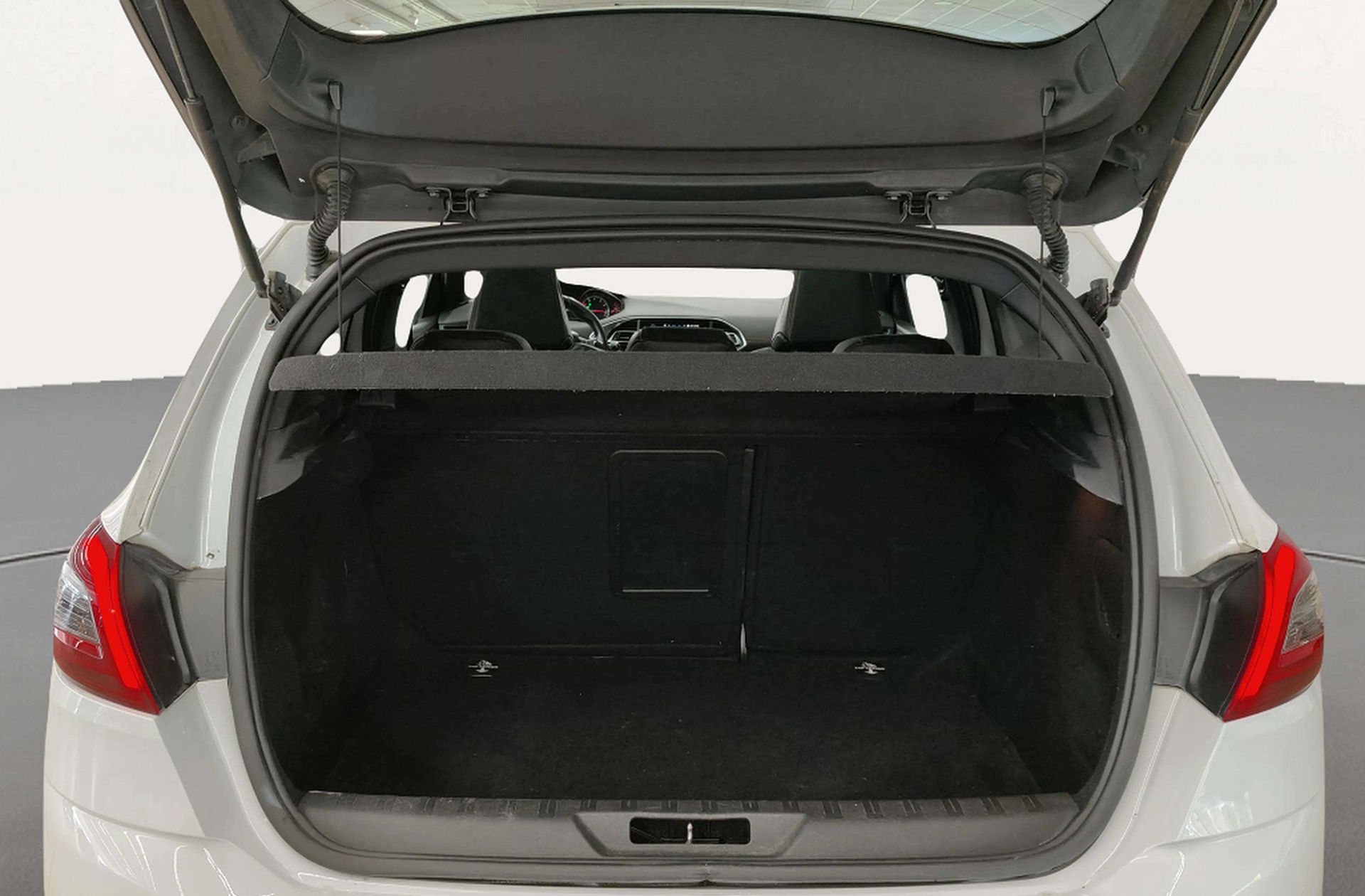 Peugeot 308 1.6 GTI - foto 22