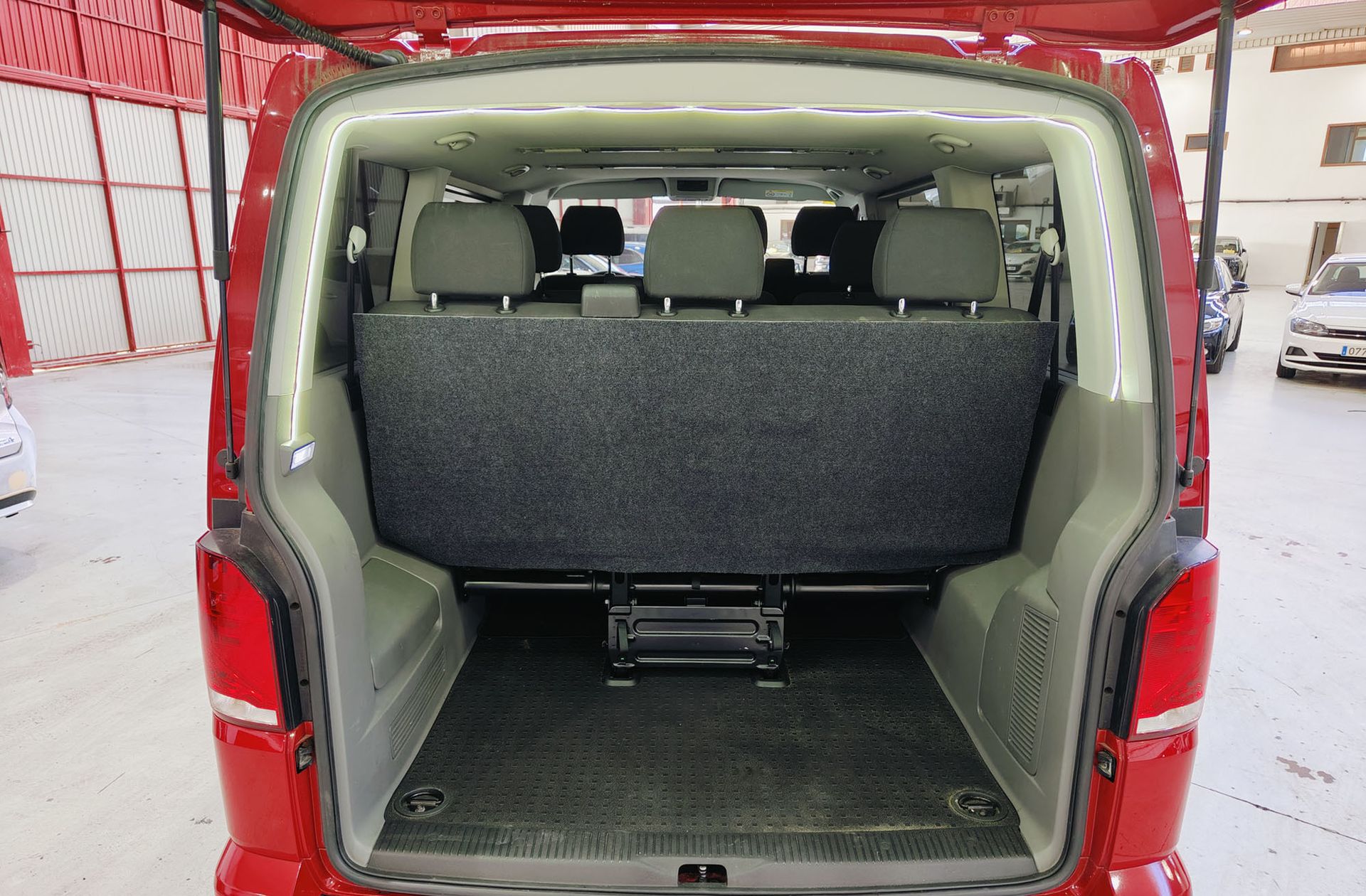 Volkswagen Caravelle Origin Batalla Corta 2.0 TDI BMT 9 plazas - foto 14