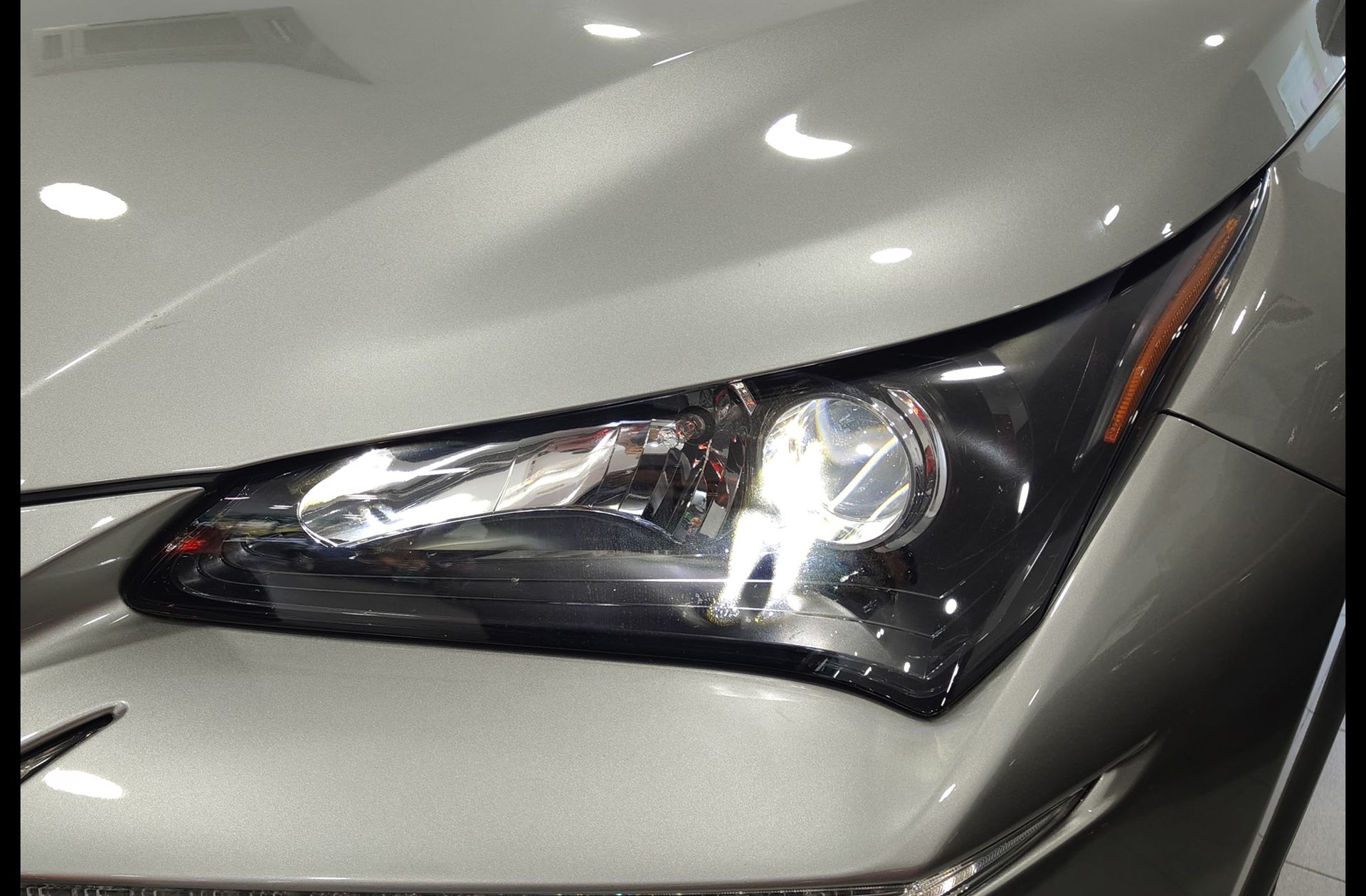 Lexus NX 300h Corporate 2WD Navibox - foto 11