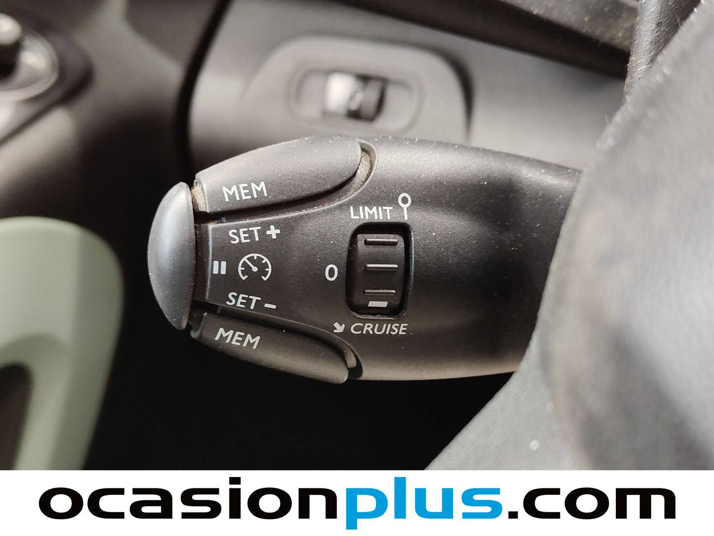 Acabados Citroën Berlingo Citroën Berlingo Combi BlueHDi 130 S&S Talla M Feel (130 CV)