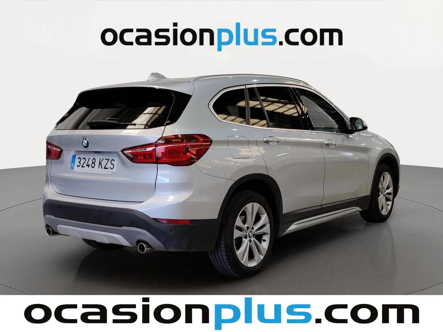 Foto trasera BMW X1 BMW X1 sDrive18d Business (150 CV) derecha