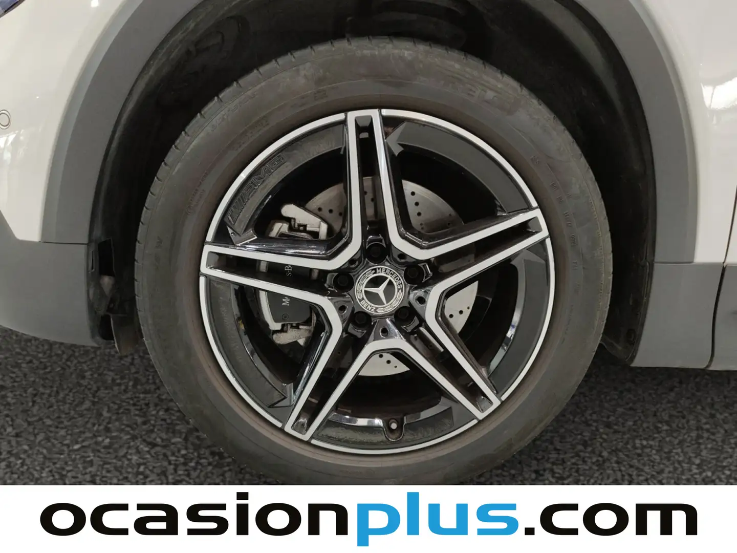 Foto Mercedes GLB Mercedes-Benz GLB 200 d 4Matic Pack AMG (150 CV)