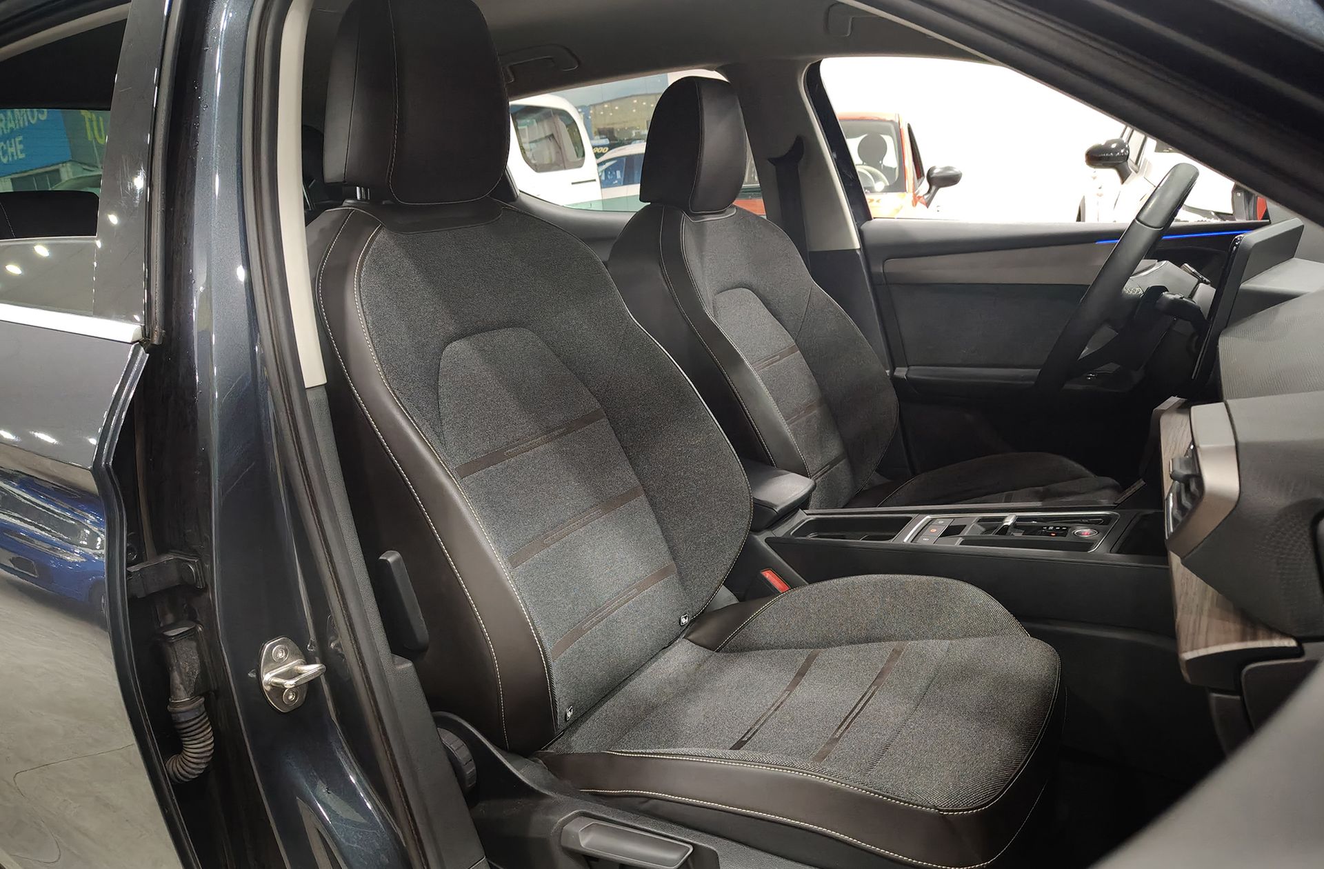 SEAT León 1.5 eTSI Xcellence Go L DSG - foto 21