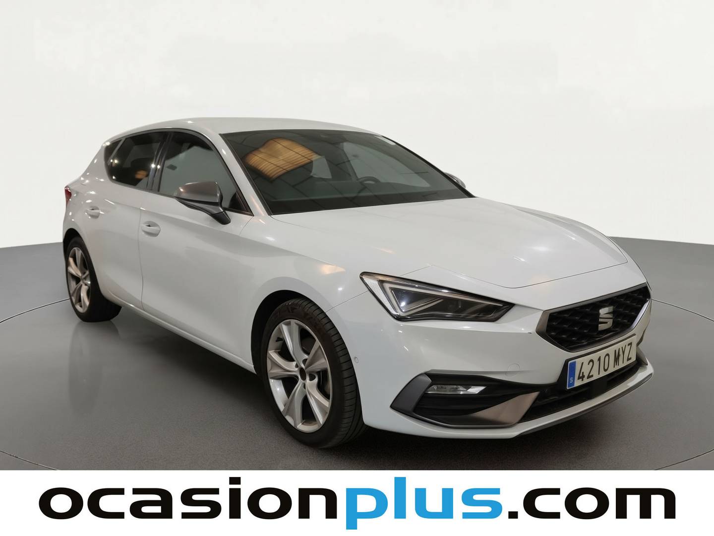Foto delantera Seat León Seat León 1.5 TSI S&S FR 25 Aniversario (116 CV) derecha