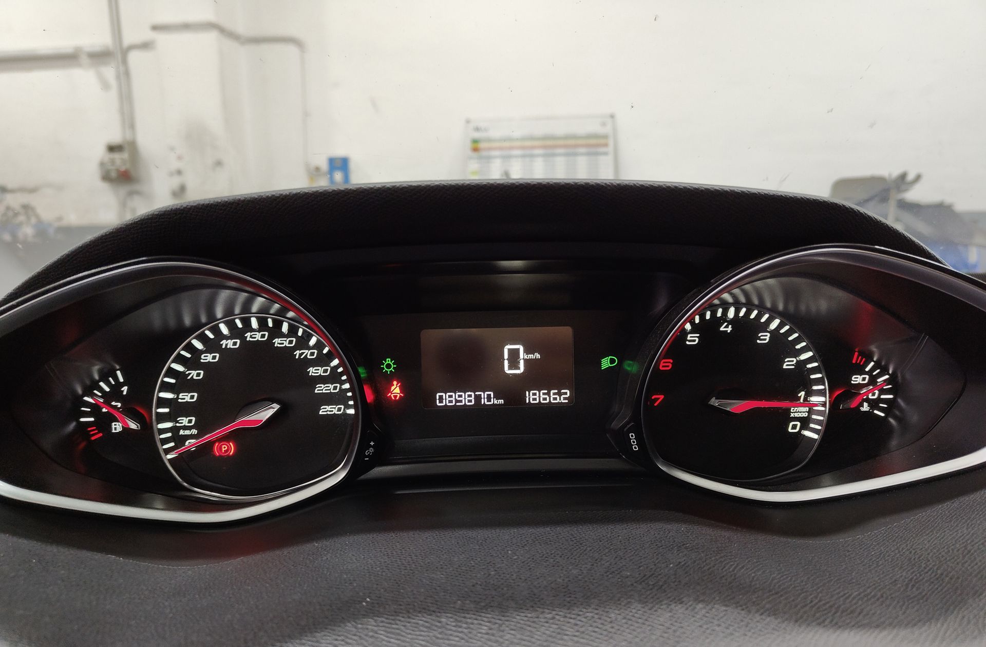 Peugeot 308 PureTech 130 Allure - foto 23